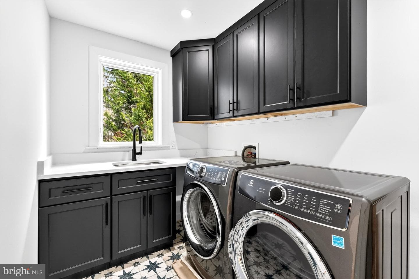 7126 Darby Road photo 57