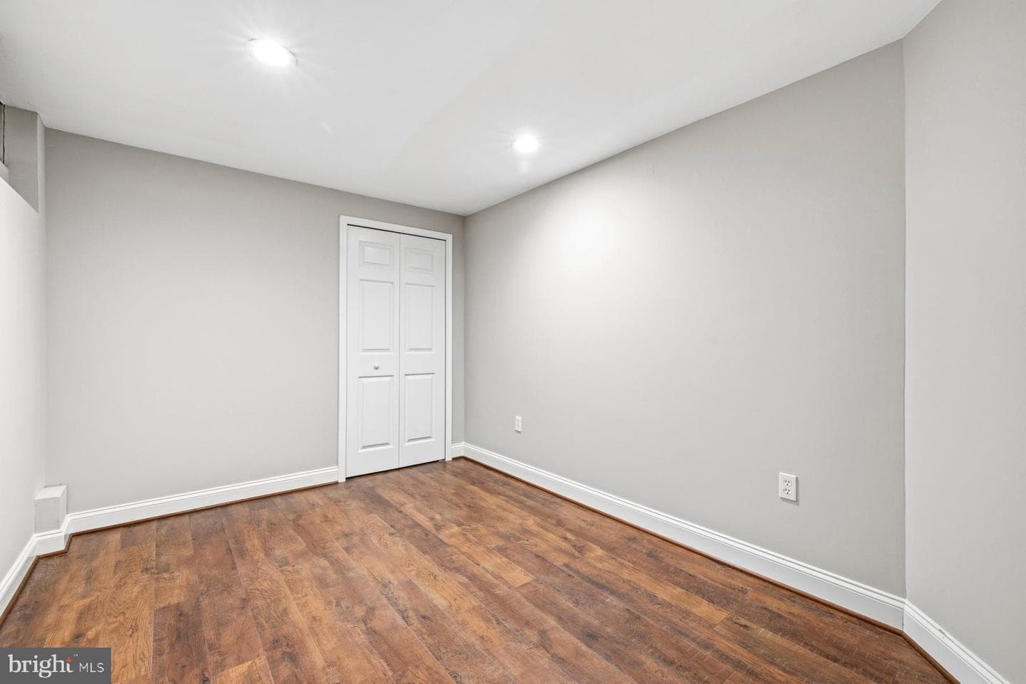 11101 Knights Court photo 43