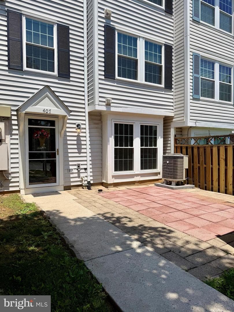 407 Palmtree Drive photo 31
