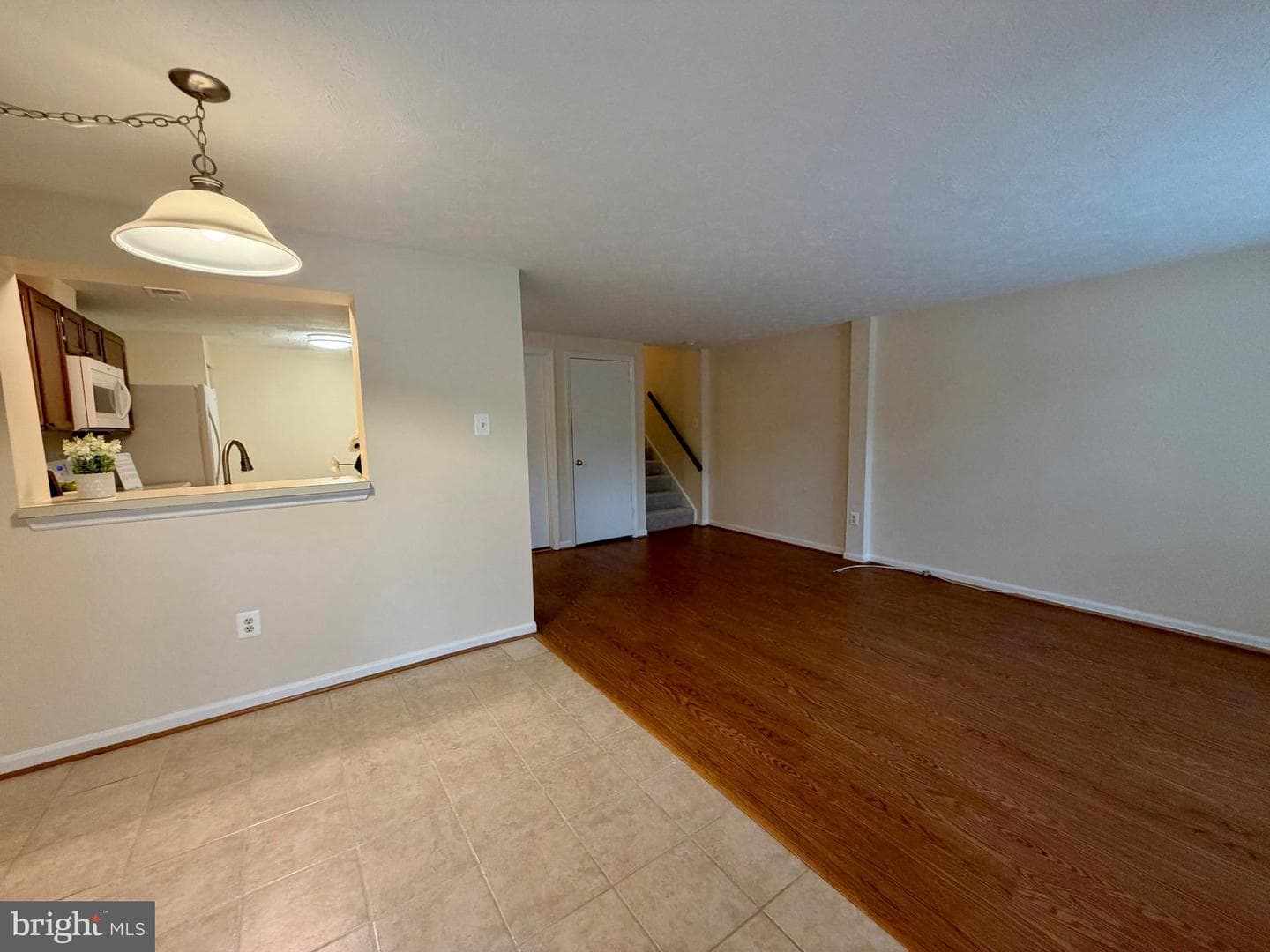 407 Palmtree Drive photo 6
