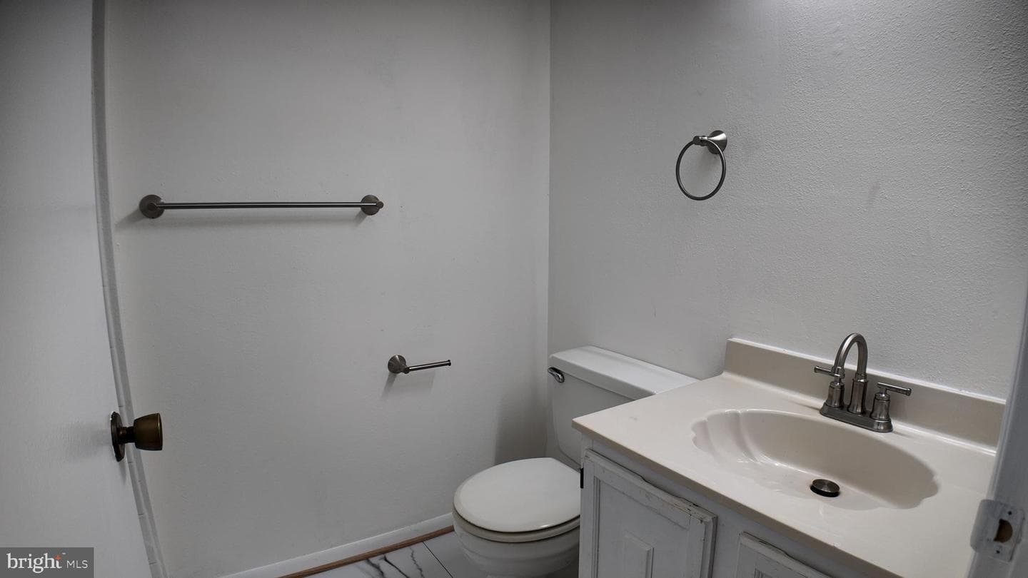 15311 Beaverbrook Court #90-3b photo 24