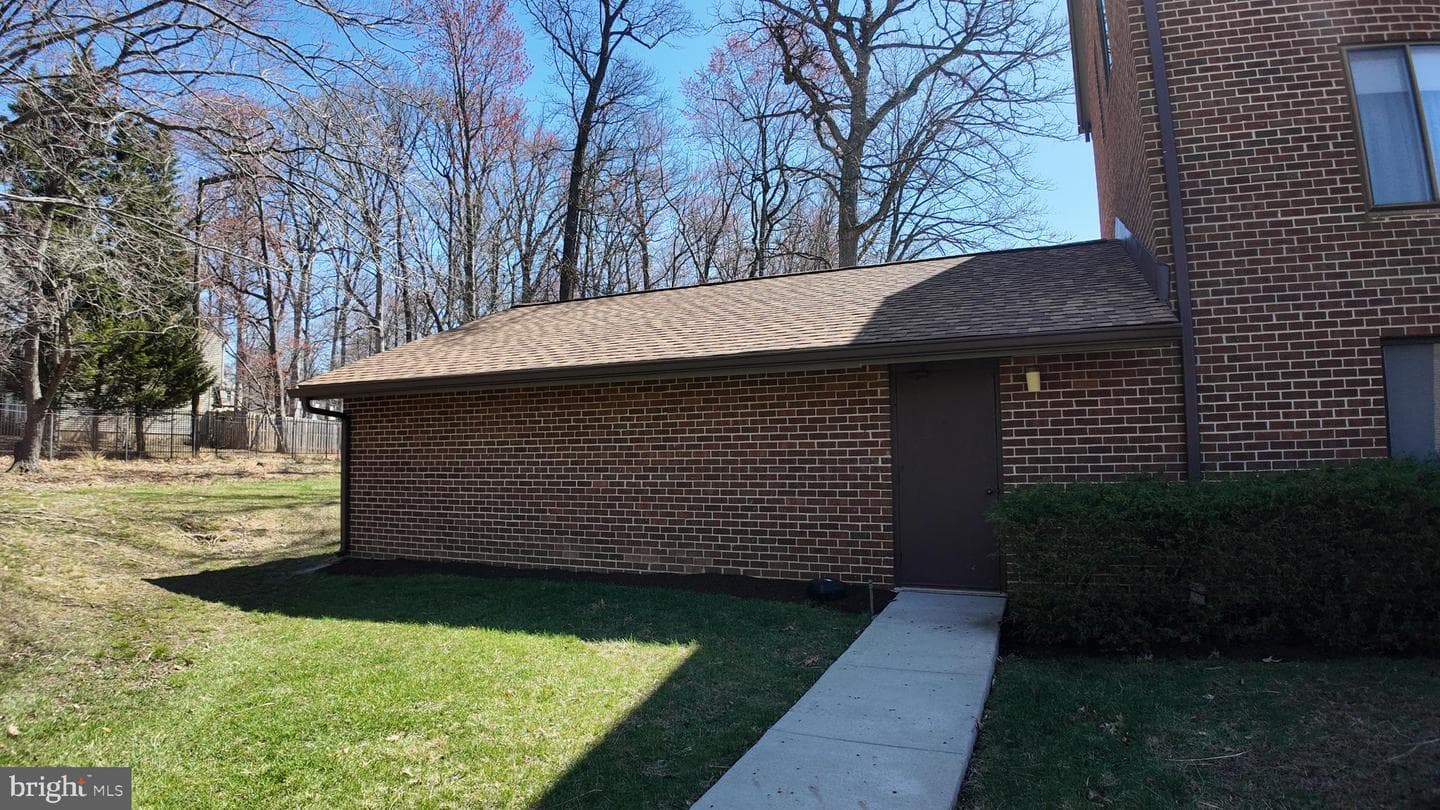 15311 Beaverbrook Court #90-3b photo 33