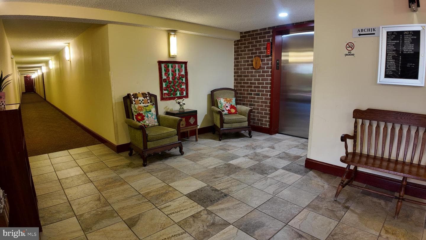 15311 Beaverbrook Court #90-3b photo 6