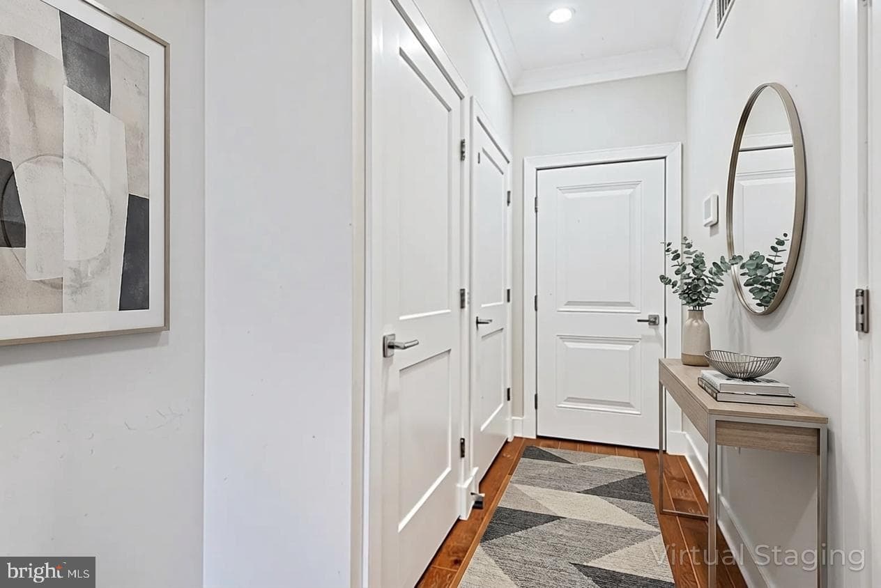 10274 Grosvenor Place photo 12