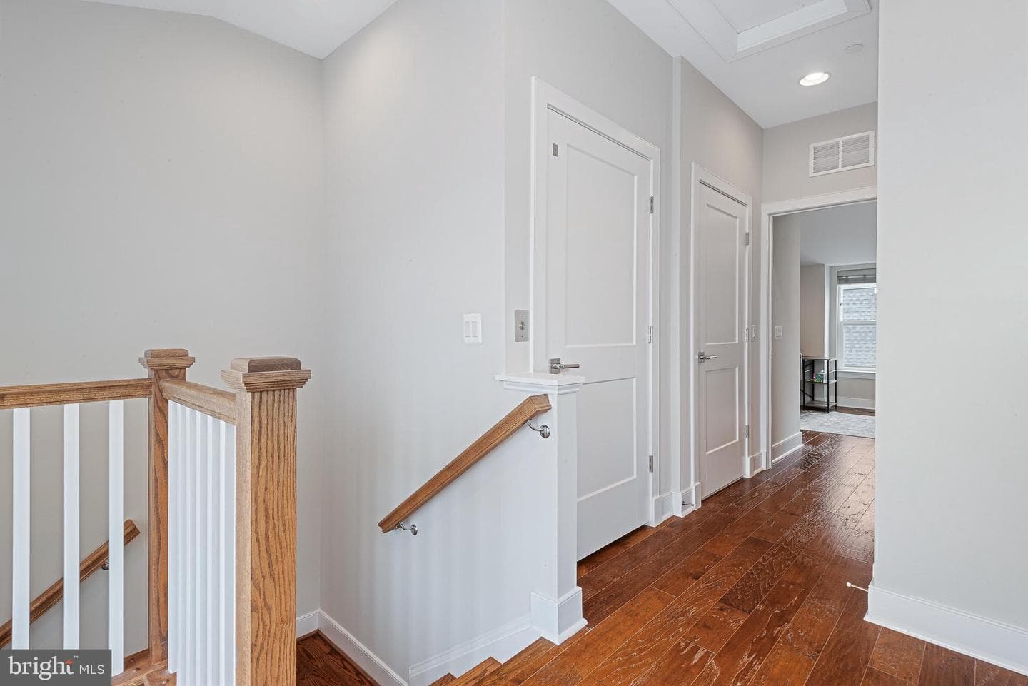 10274 Grosvenor Place photo 66