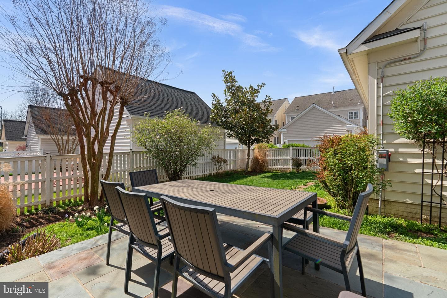 1377 Main Street photo 47