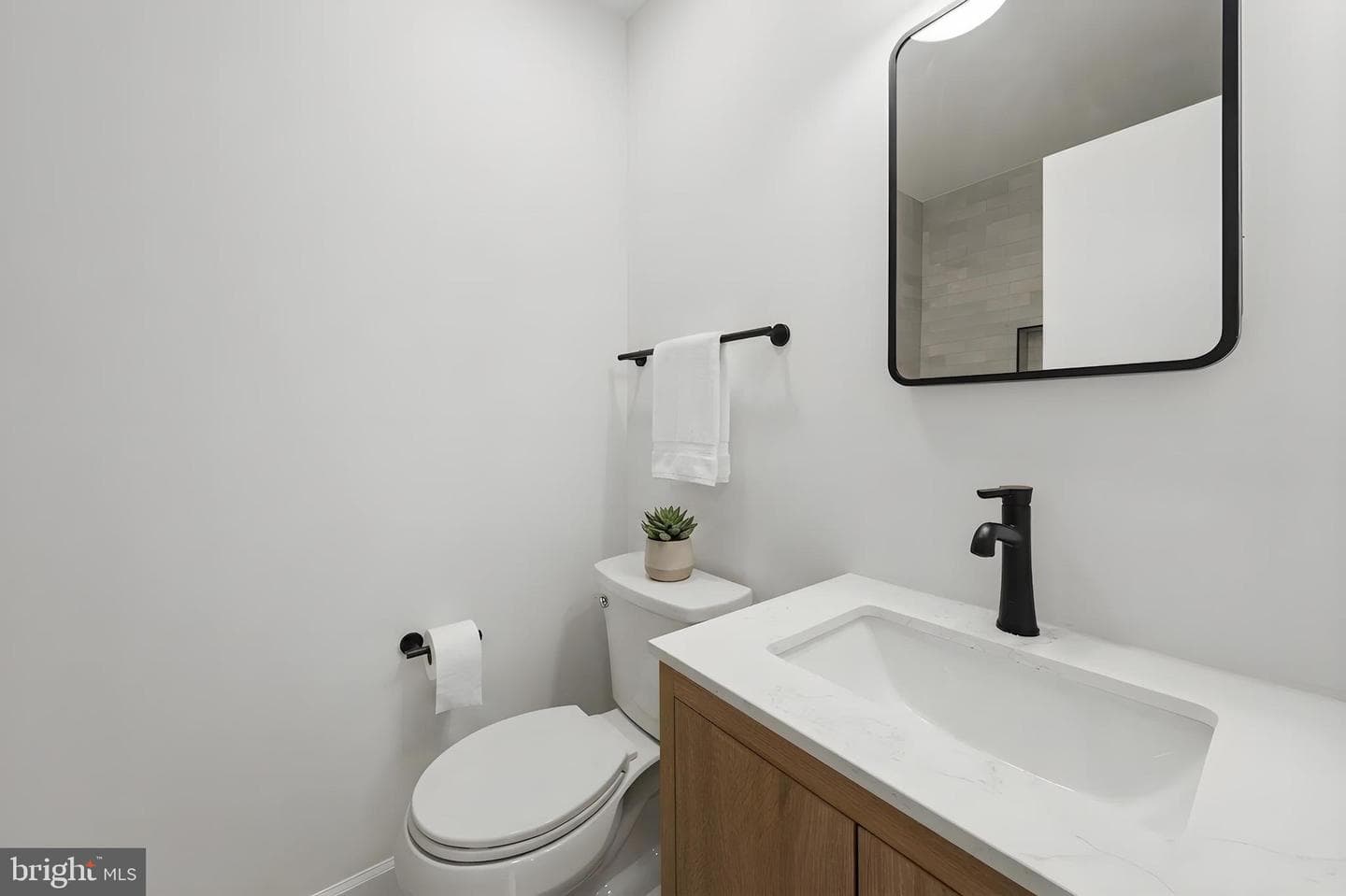 9912 Grayson Avenue photo 15