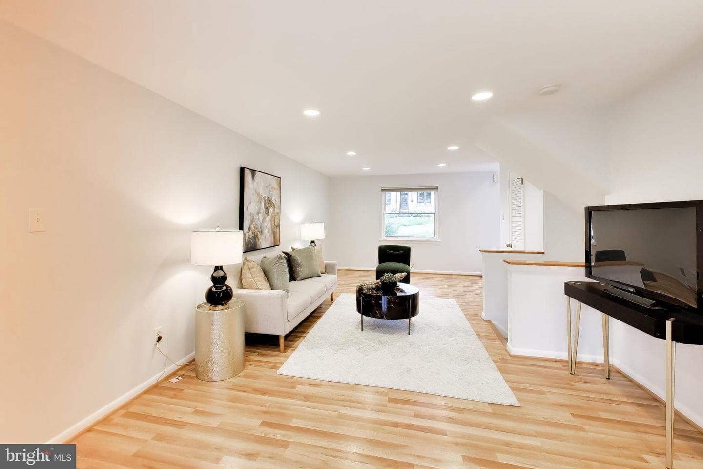 6514 Wilmett Road photo 12