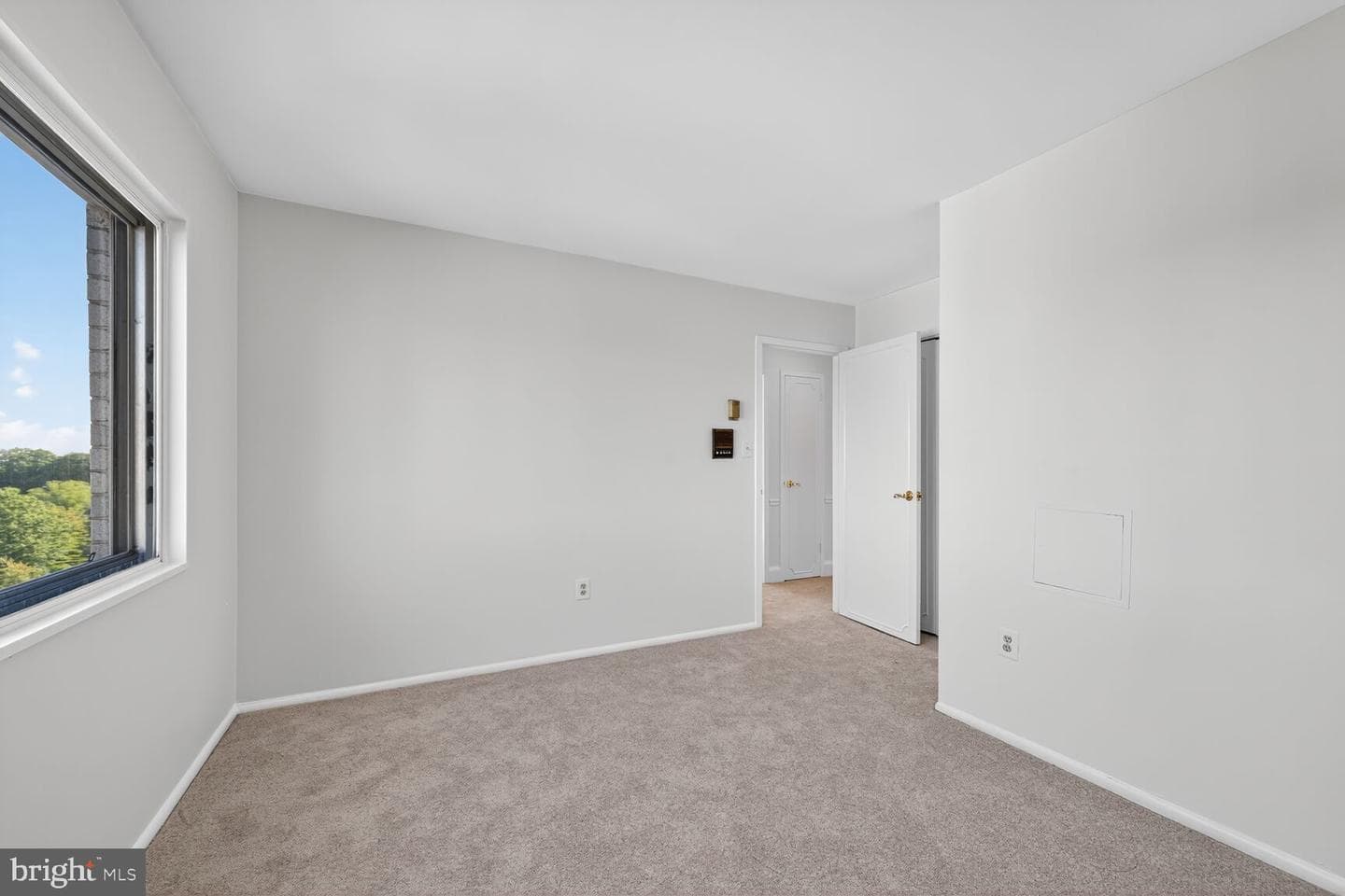 1111 University Boulevard W #1016 & 1017 photo 19
