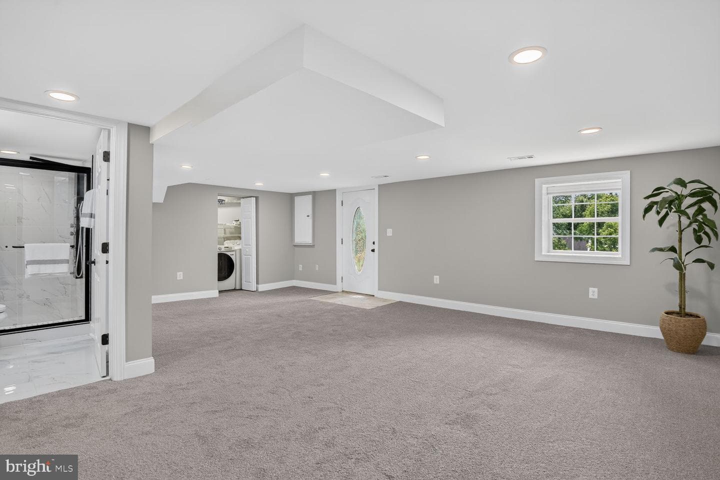 211 Charles Street photo 23