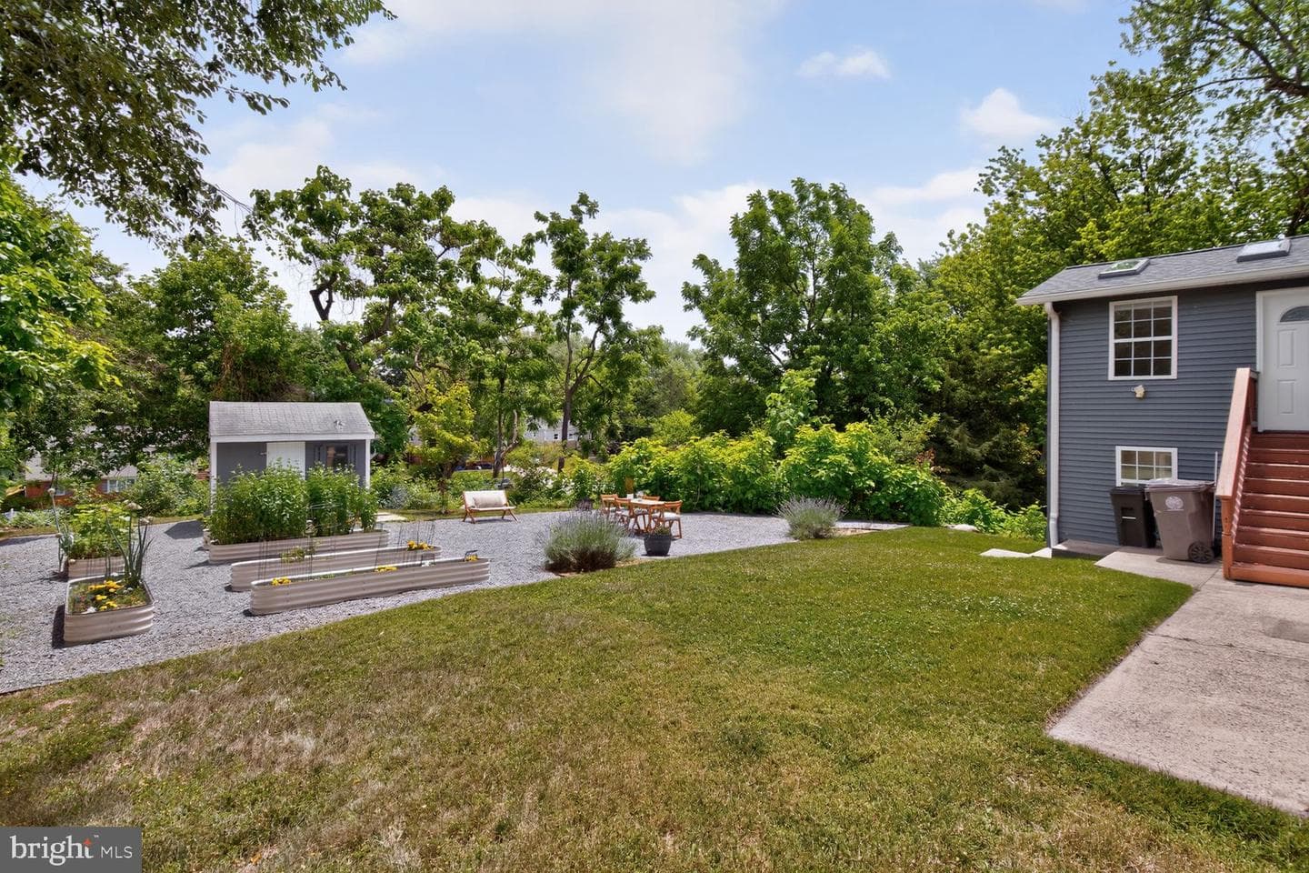 211 Charles Street photo 29