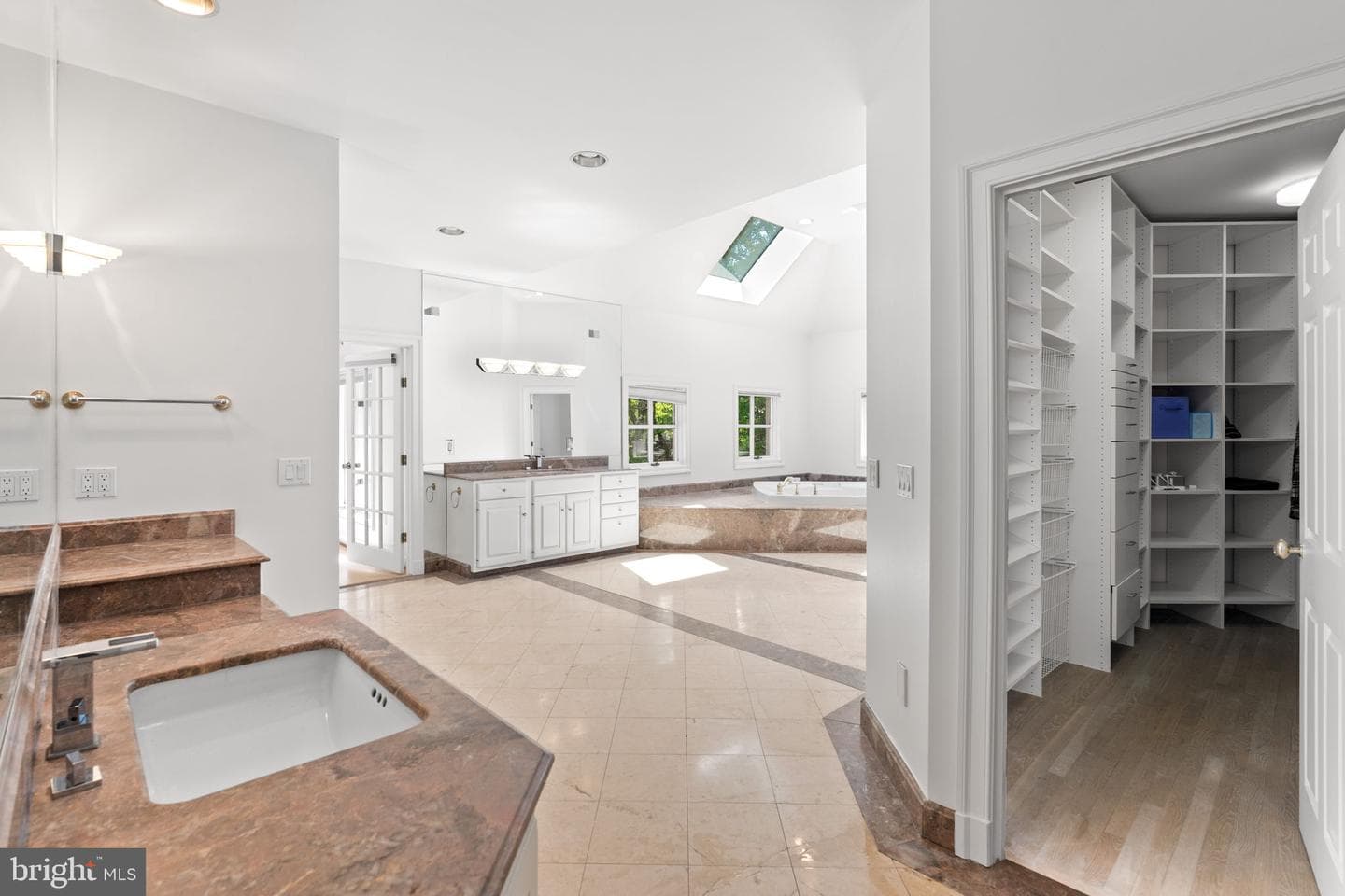 10823 Lockland photo 43
