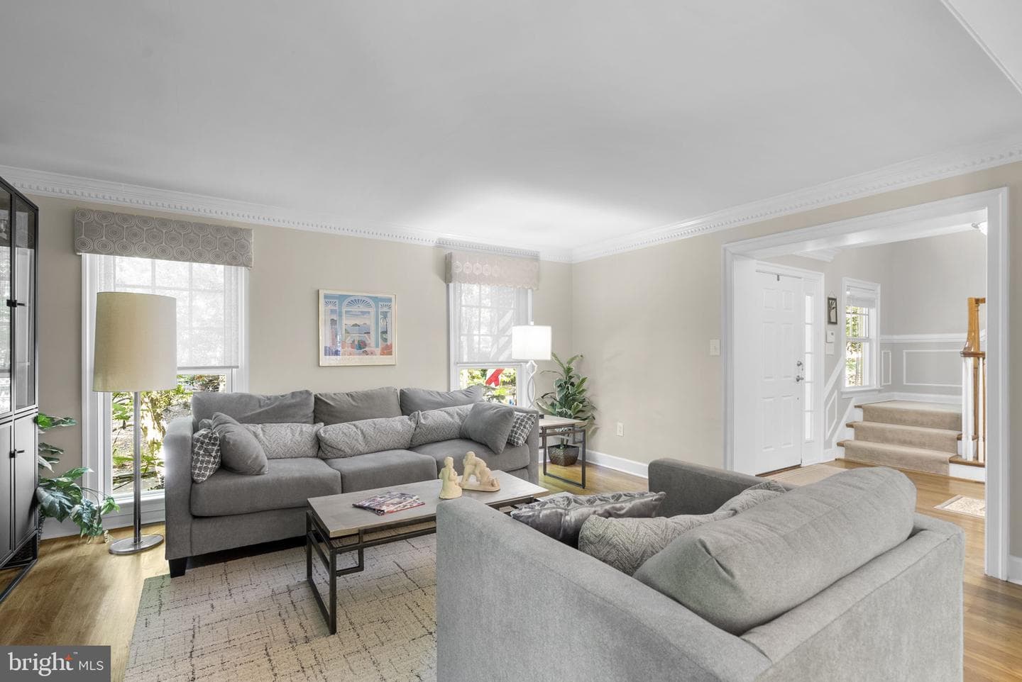 211 Holmard Street photo 9