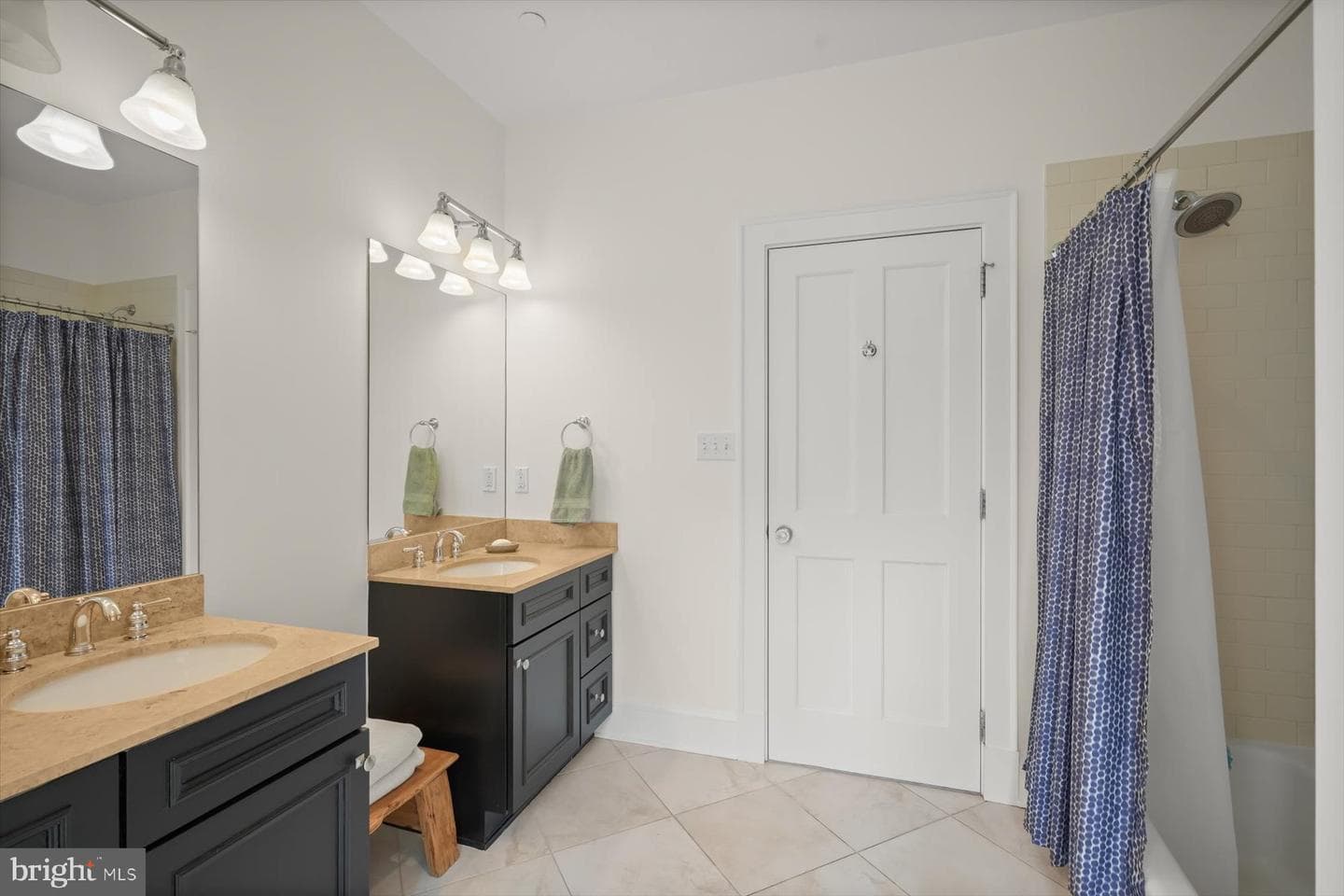 7506 Persimmon Tree Lane photo 38