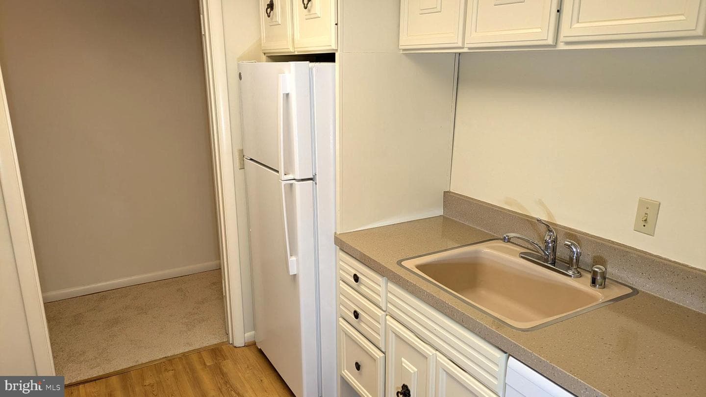 3378 Chiswick Ct # 52-3E photo 5