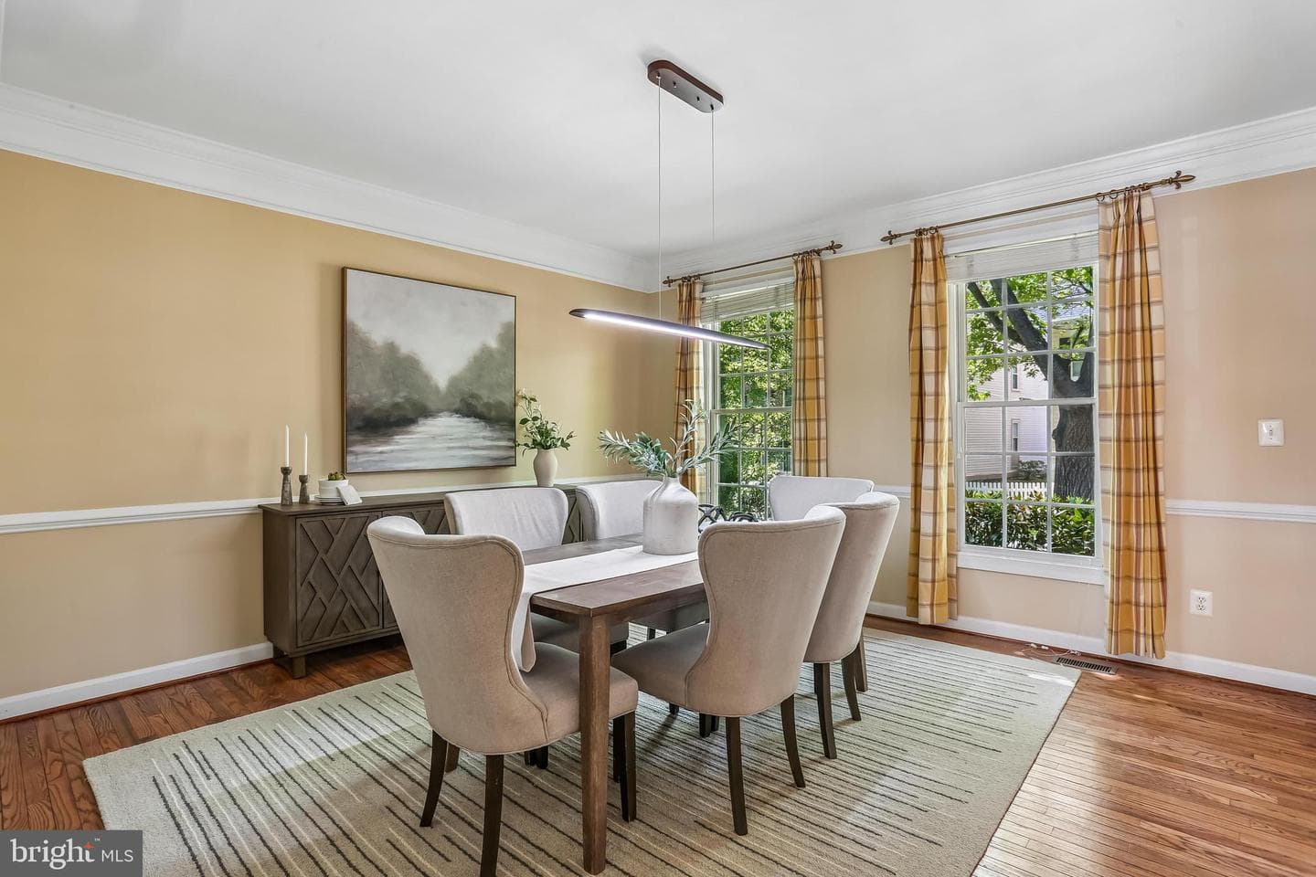 614 Linslade Street photo 14