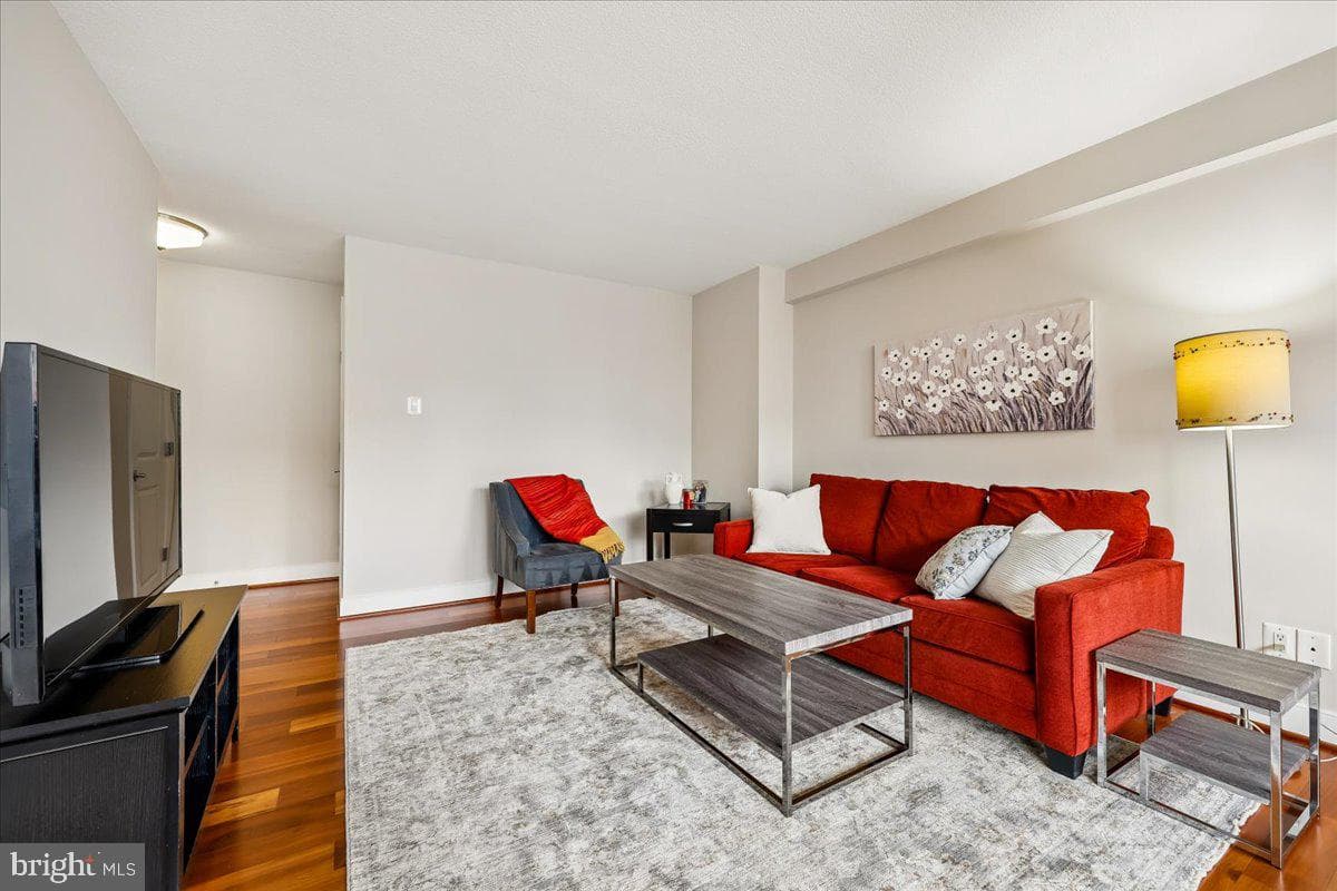 1220 Blair Mill Road #804 photo 2
