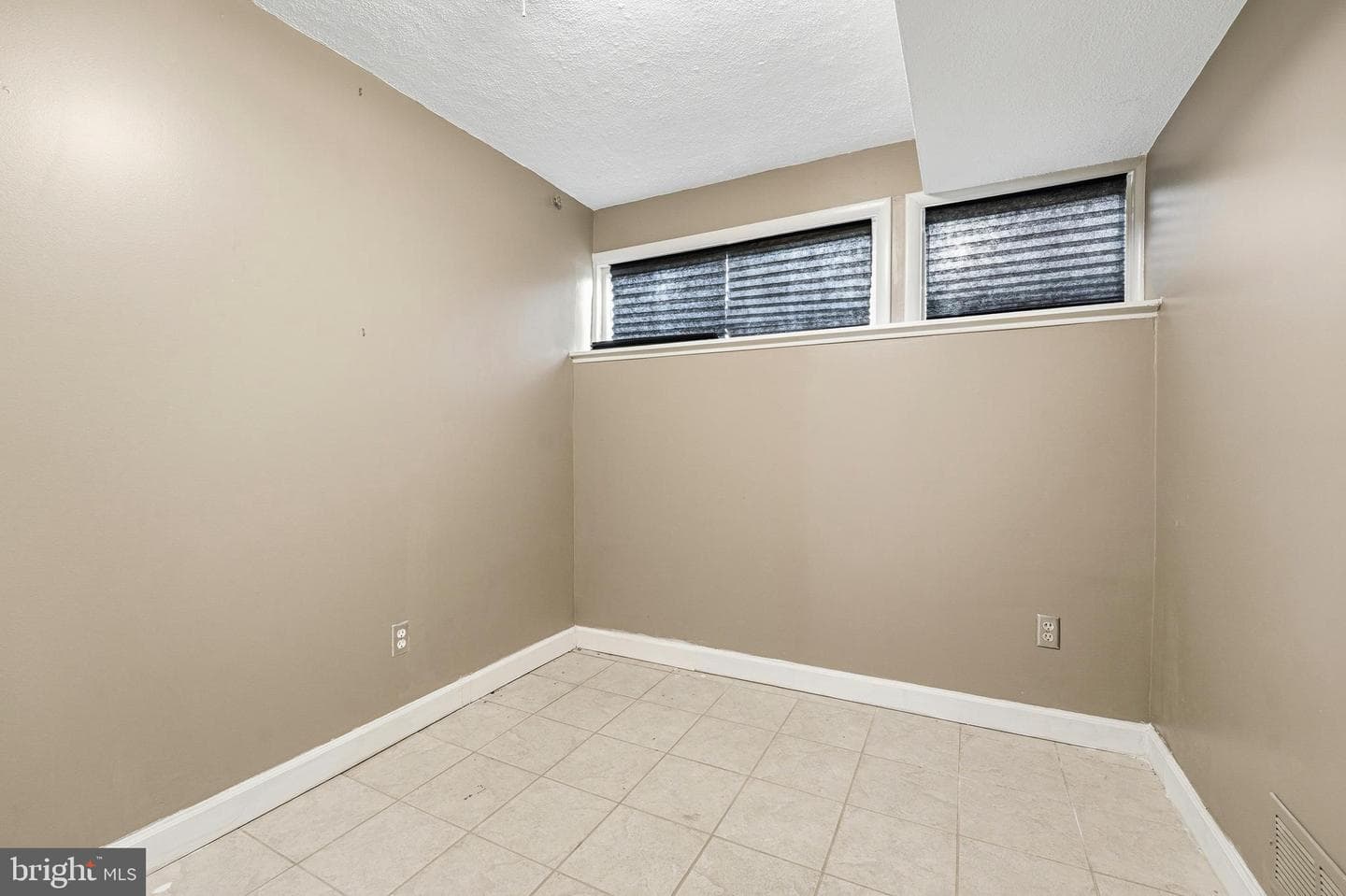 700 Greyrock Drive photo 36