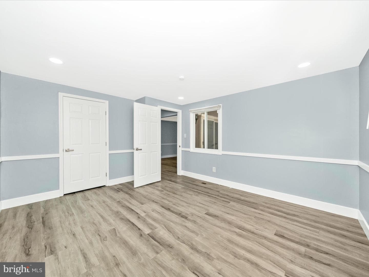 10513 Cambridge Court photo 27