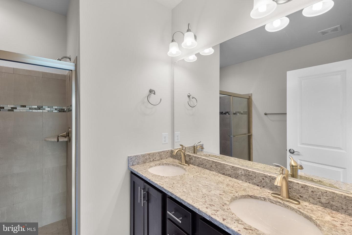 223 Crown Park Avenue photo 15