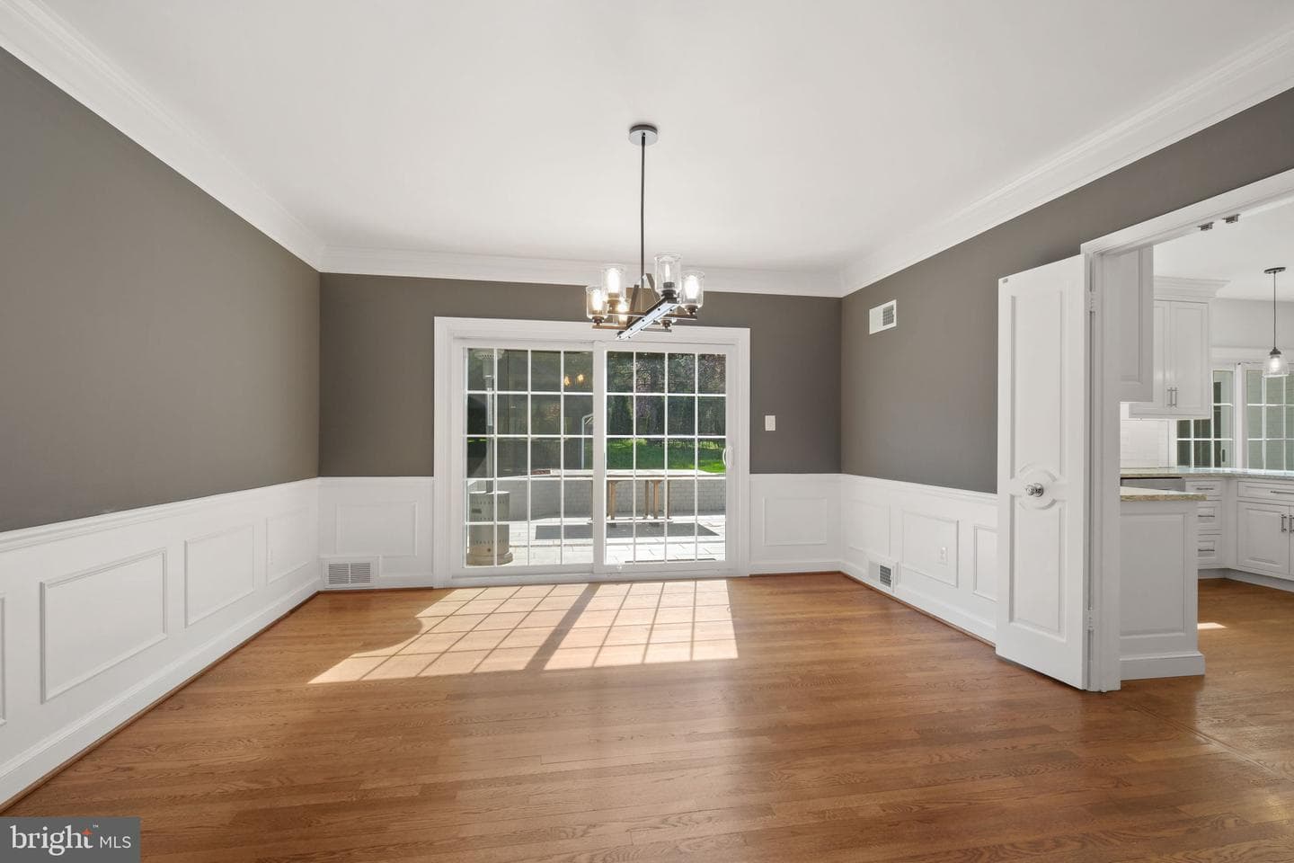 11005 Luxmanor Road photo 12