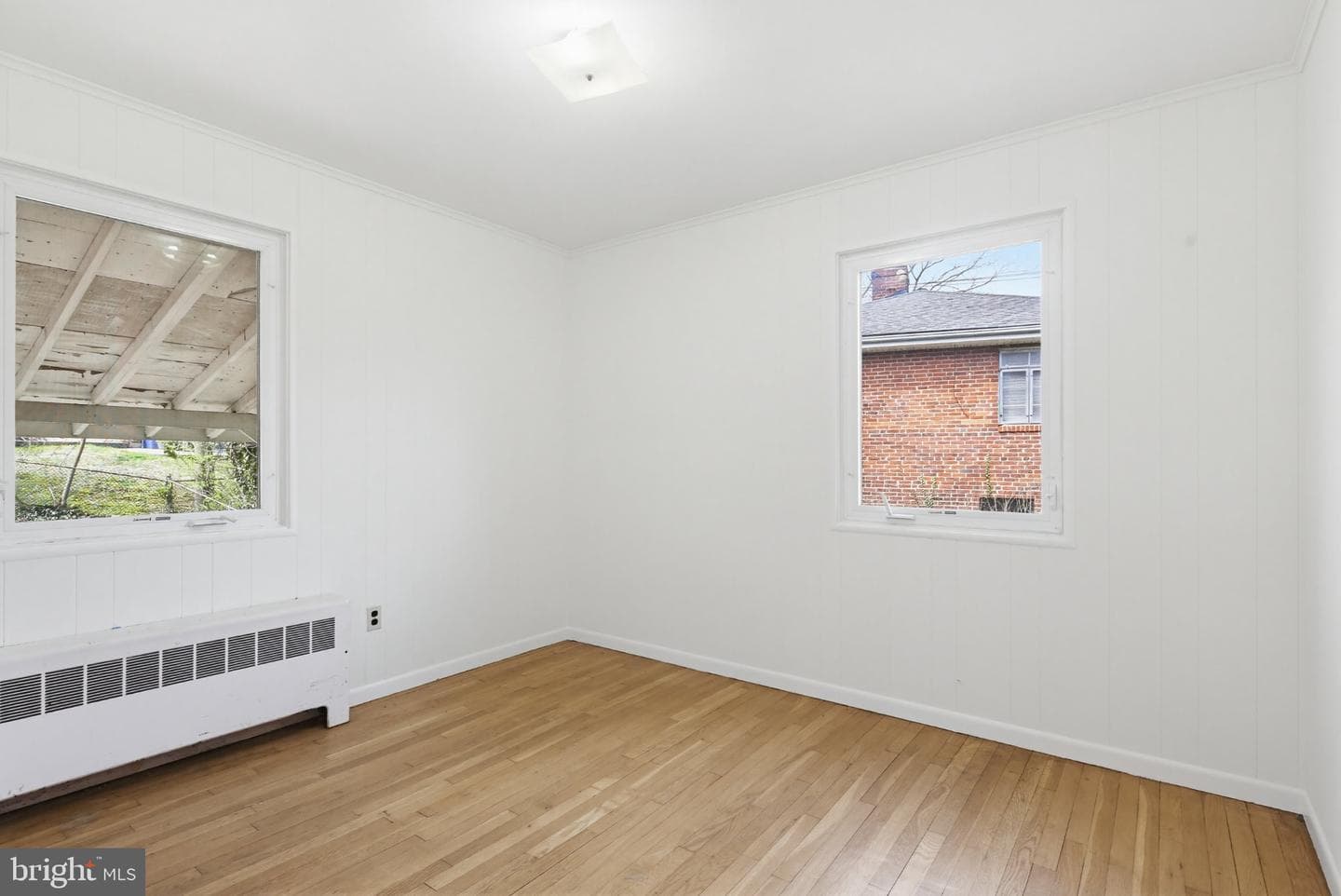 10202 Gardiner Avenue photo 22