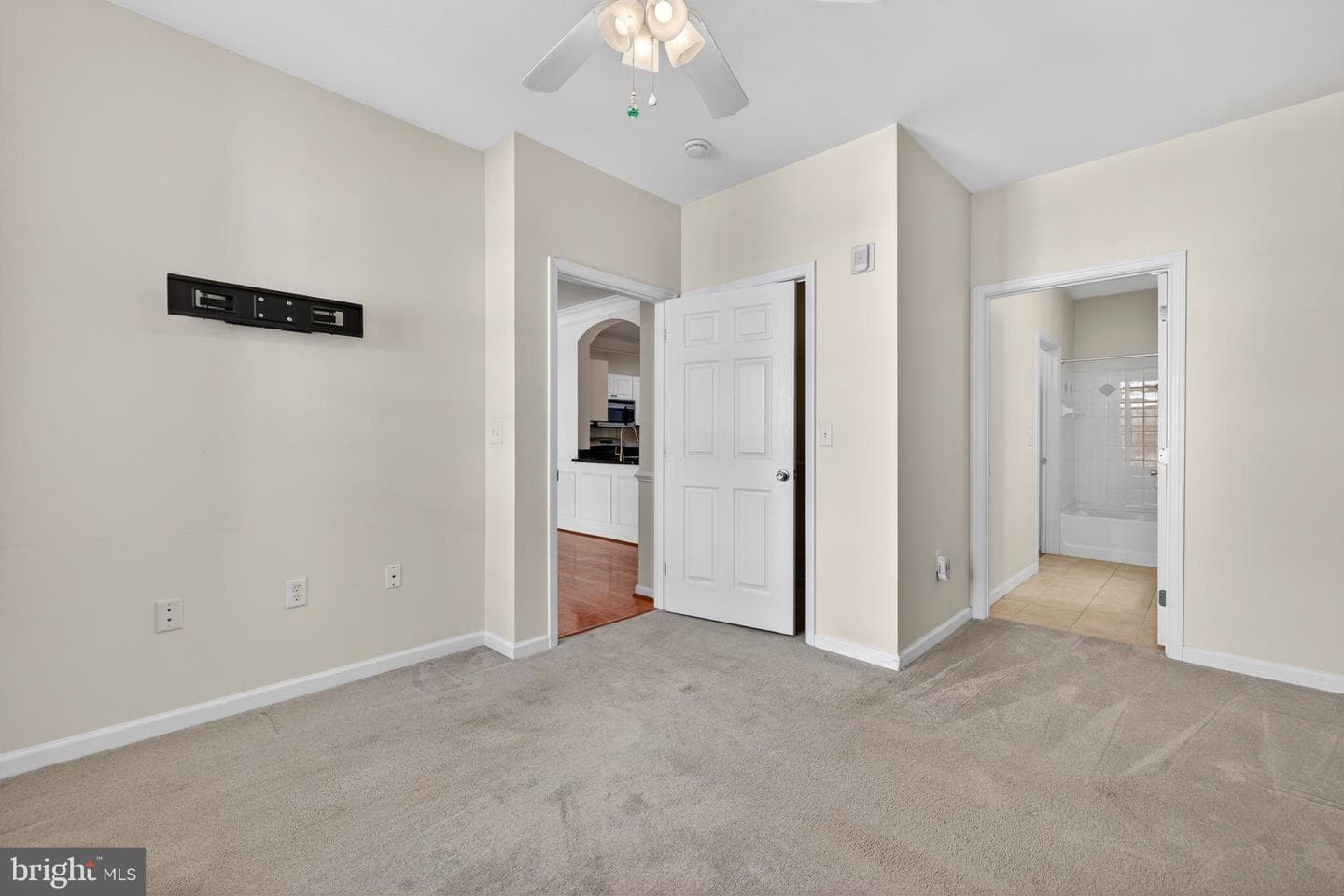 31 Booth Street #358 photo 13