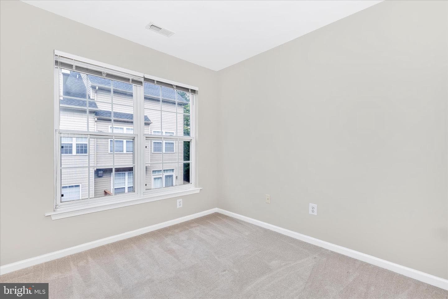 9621 Athens Place photo 27