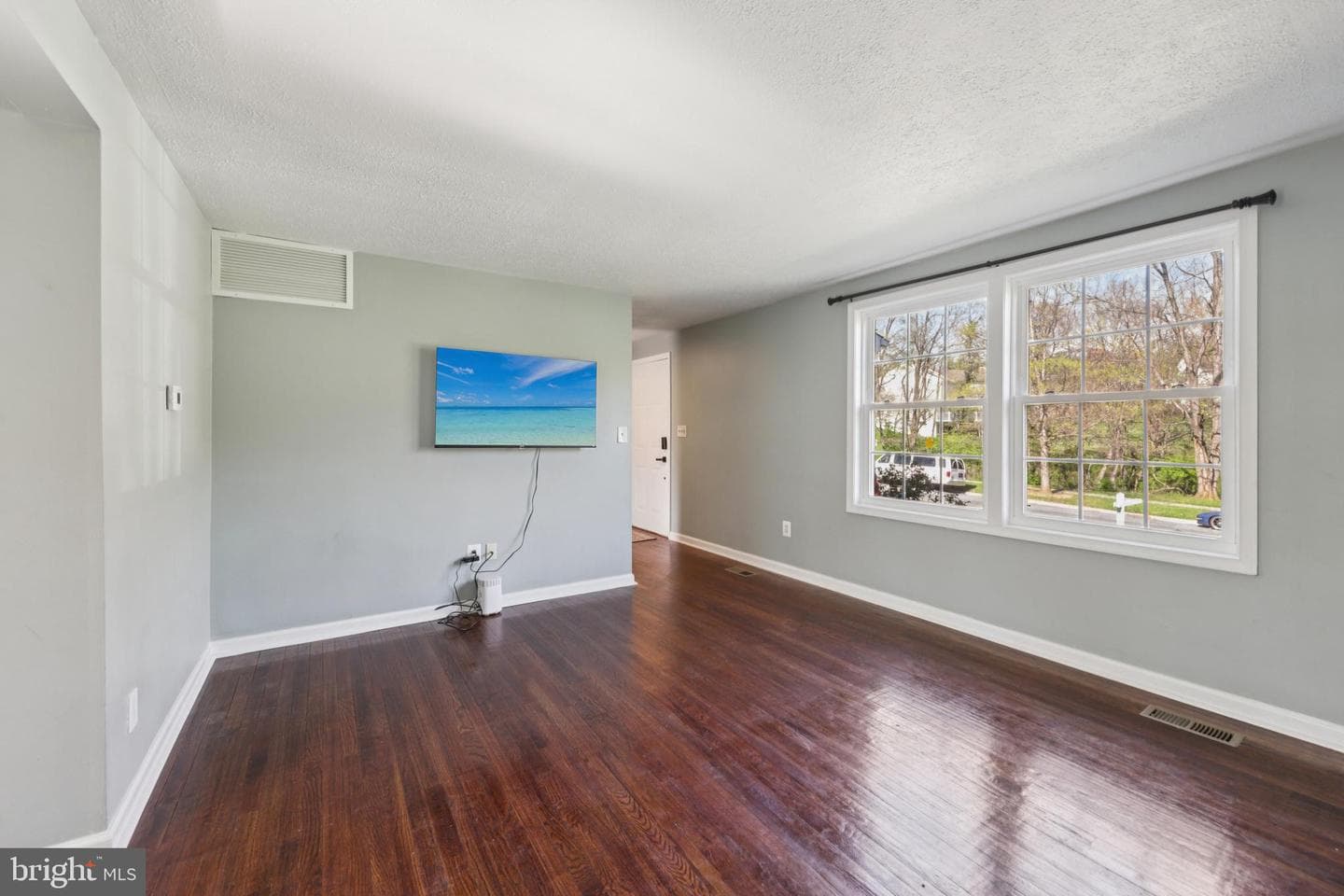 17312 Amity Drive photo 9