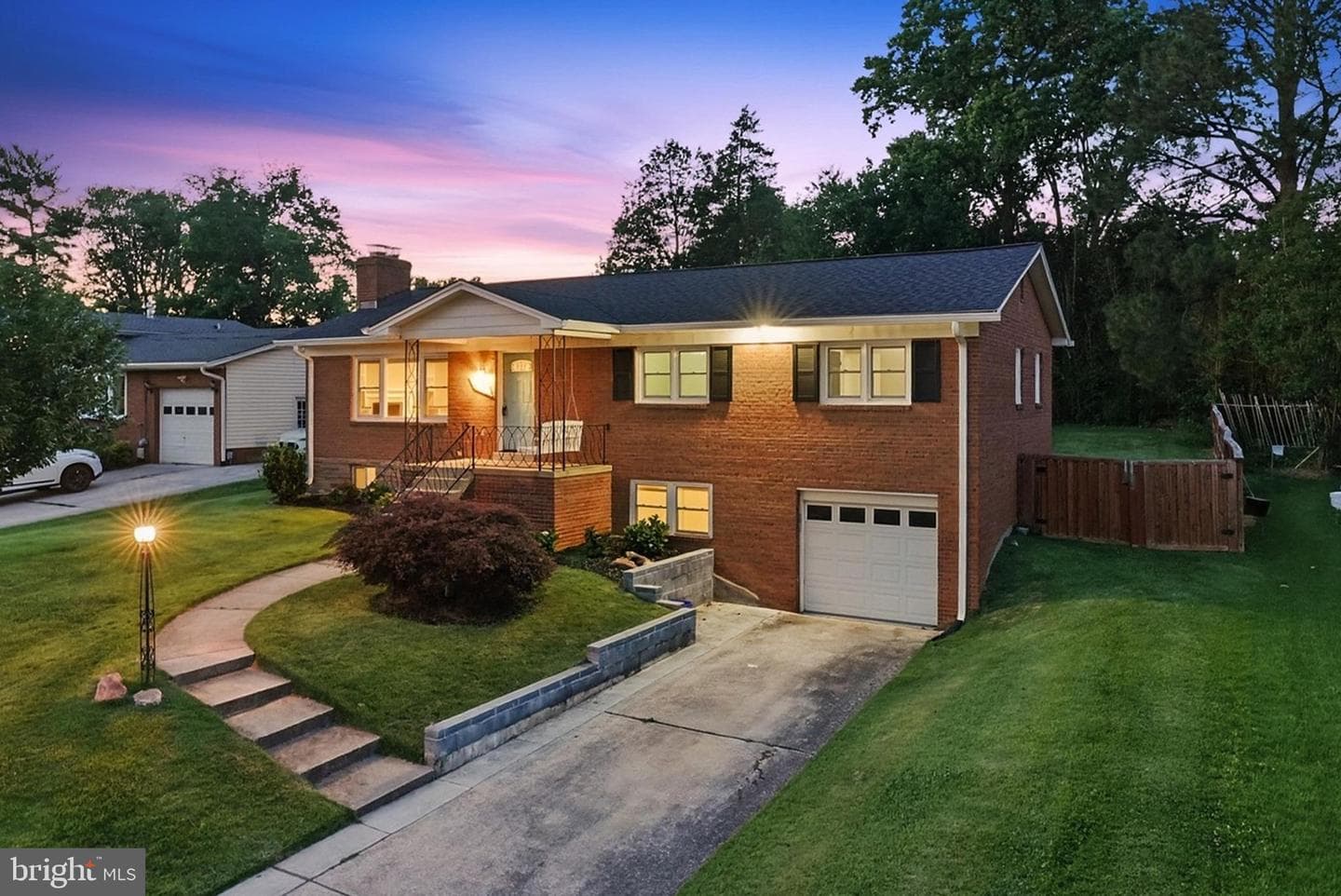 810 Venice Drive photo 1