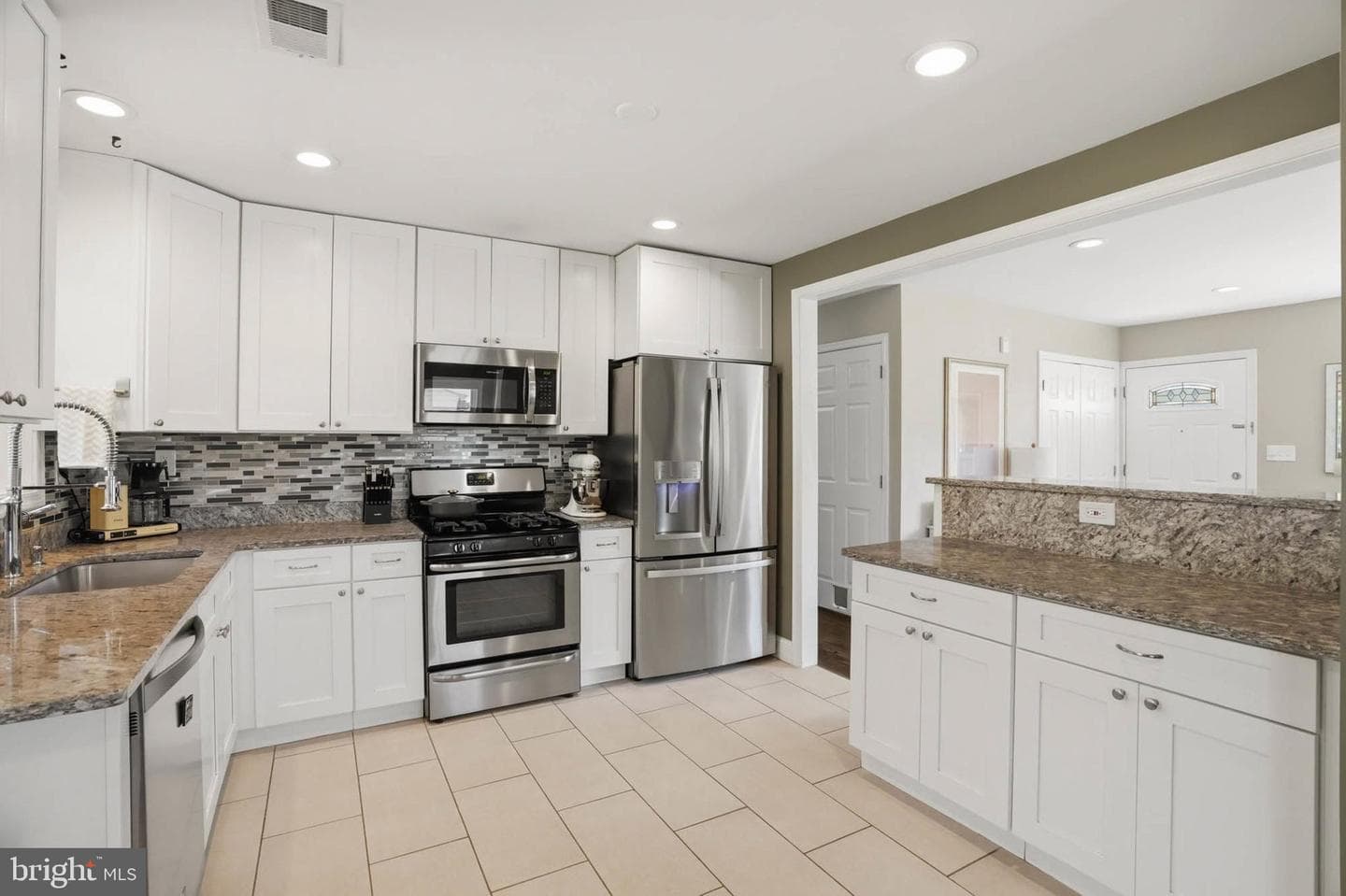 810 Venice Drive photo 11