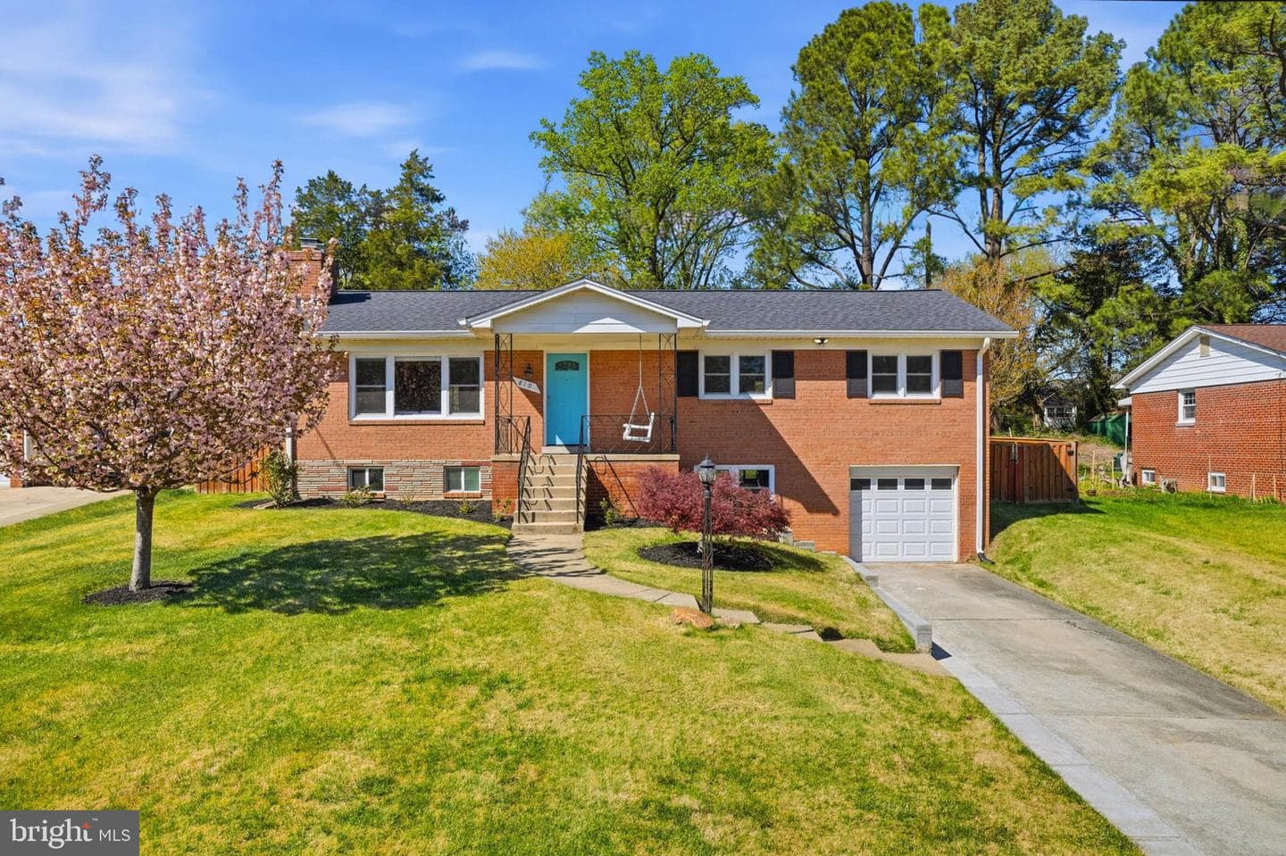 810 Venice Drive photo 2