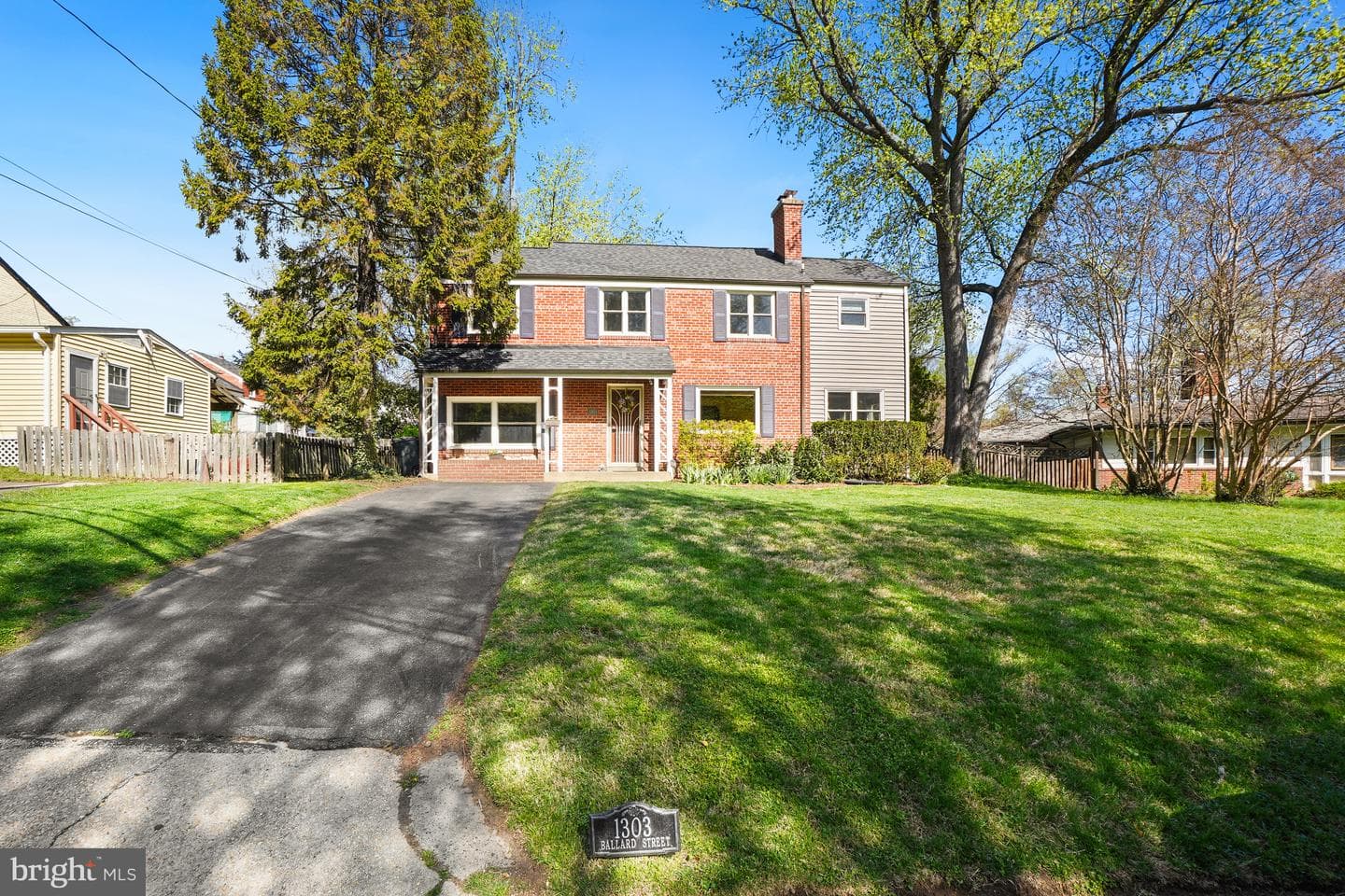 1303 Ballard Street photo 2