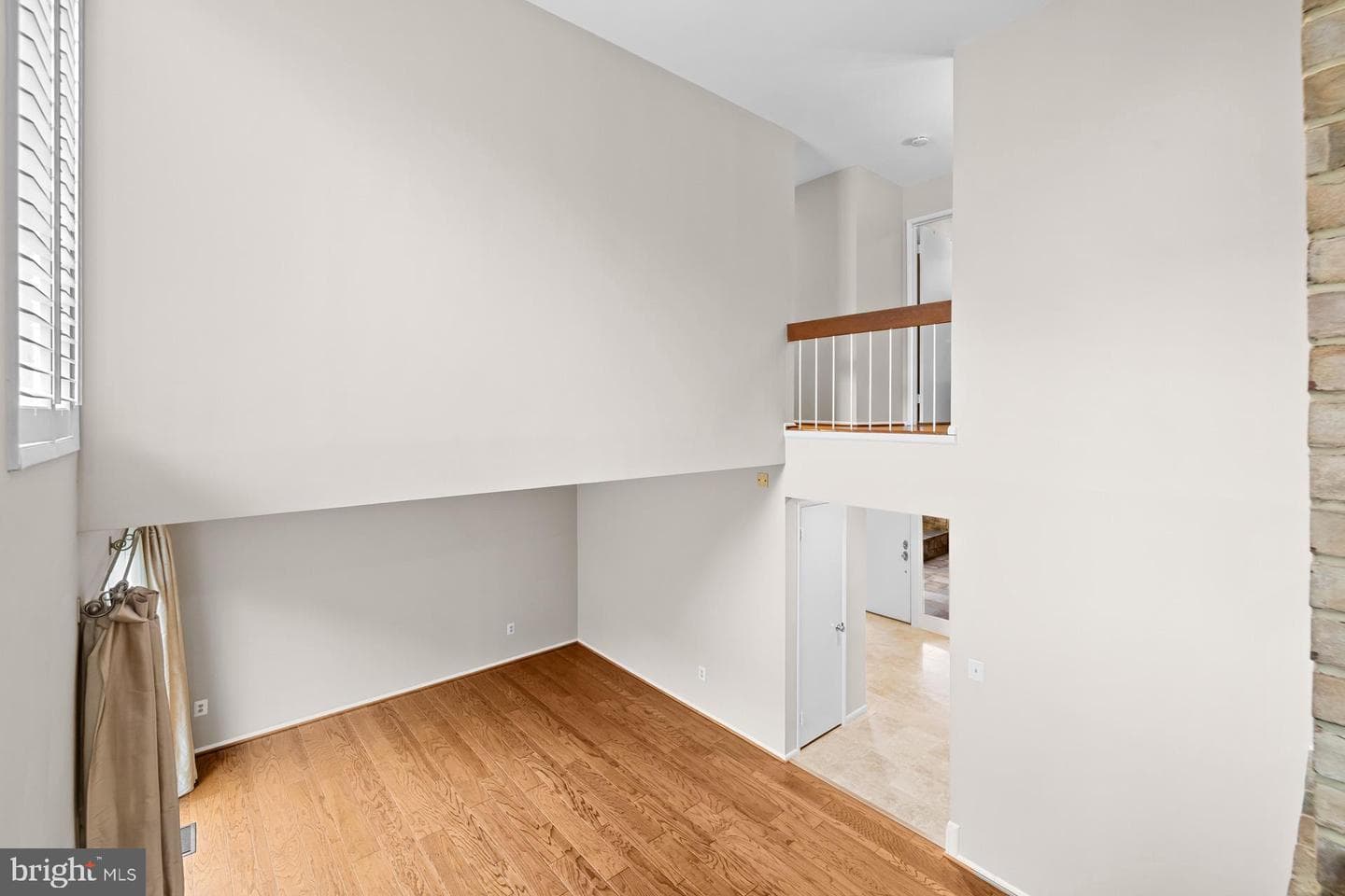 6309 Friendship Court photo 27