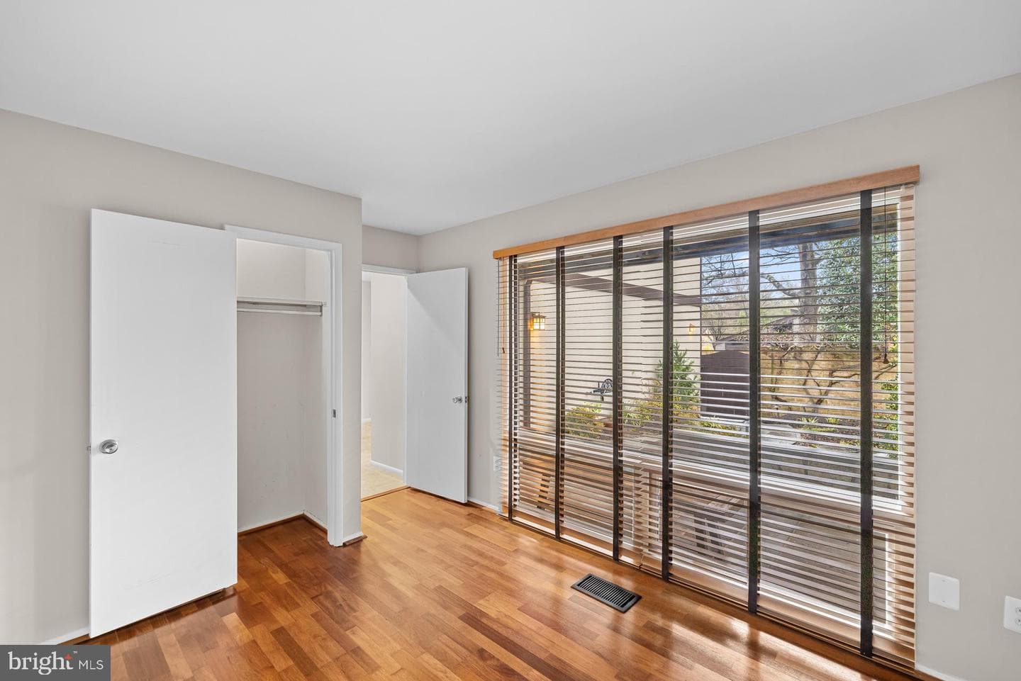 6309 Friendship Court photo 5