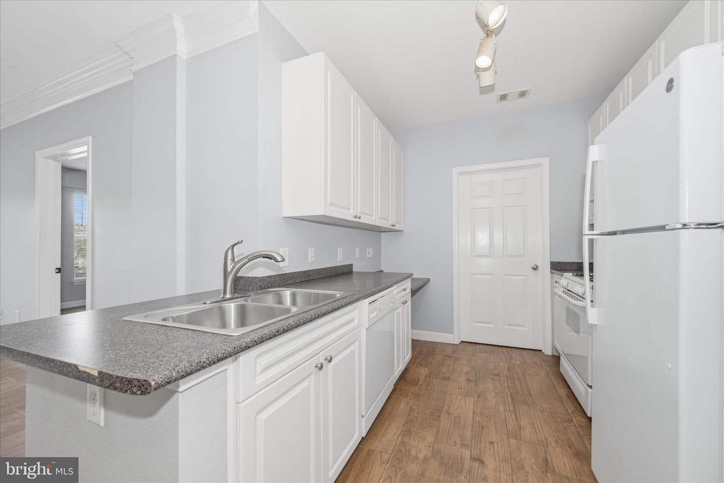 501 Hungerford Drive #139 photo 18