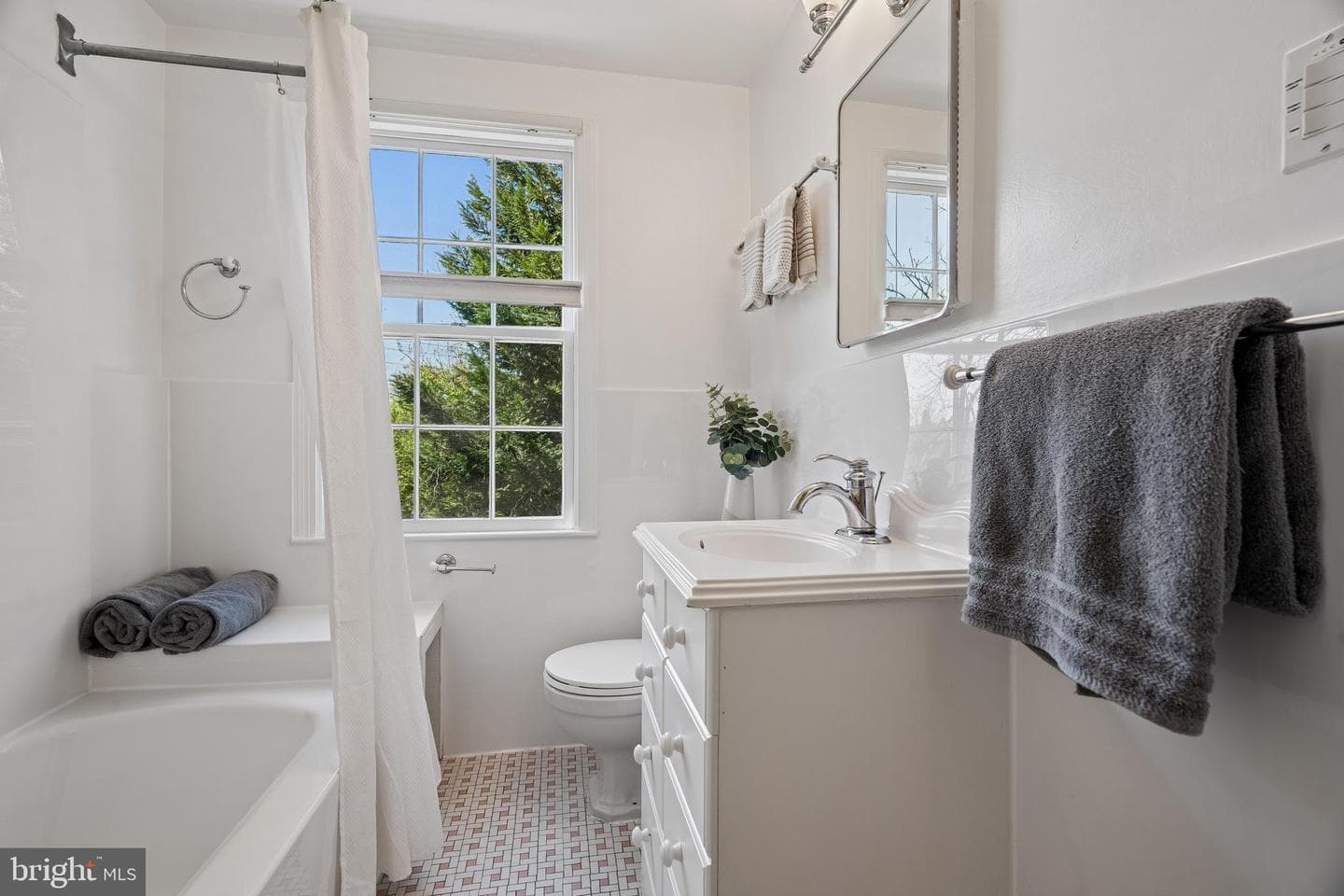 6500 Brookes Hill Court photo 31