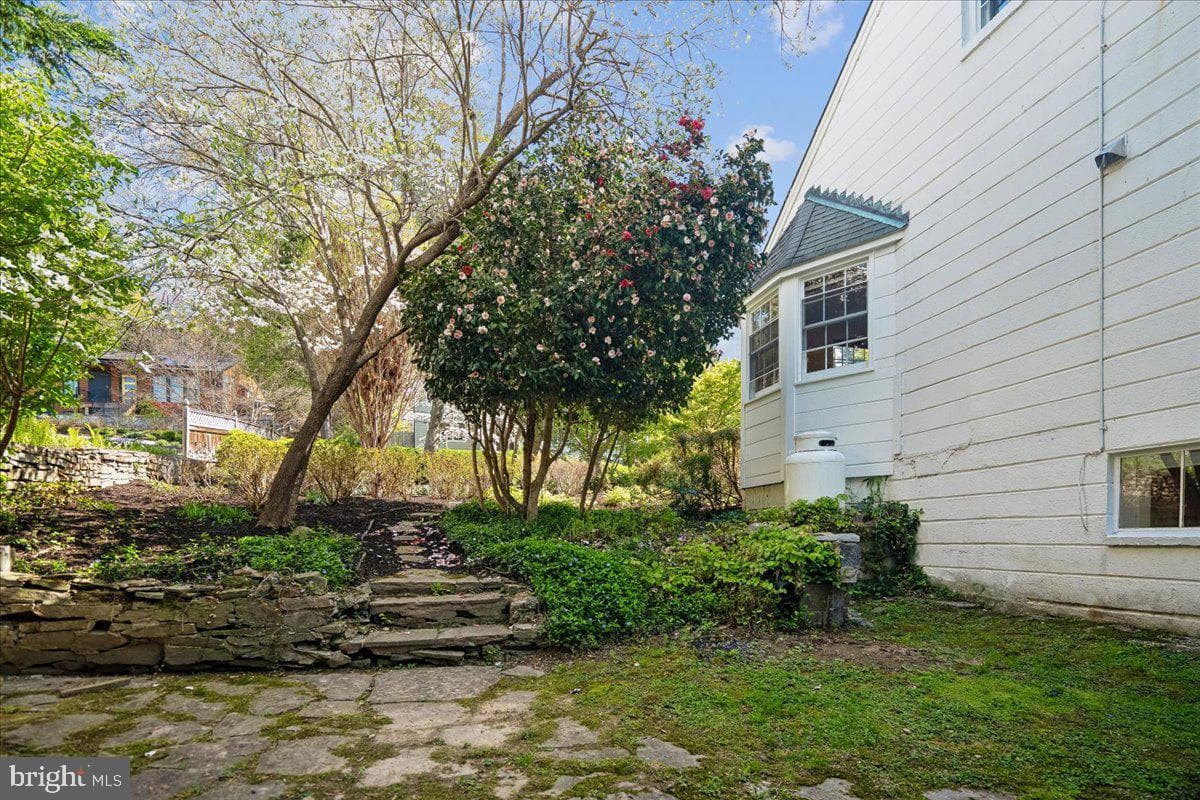 6500 Brookes Hill Court photo 49