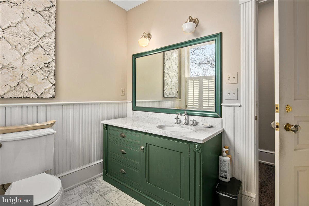 10400 Montgomery Avenue photo 42