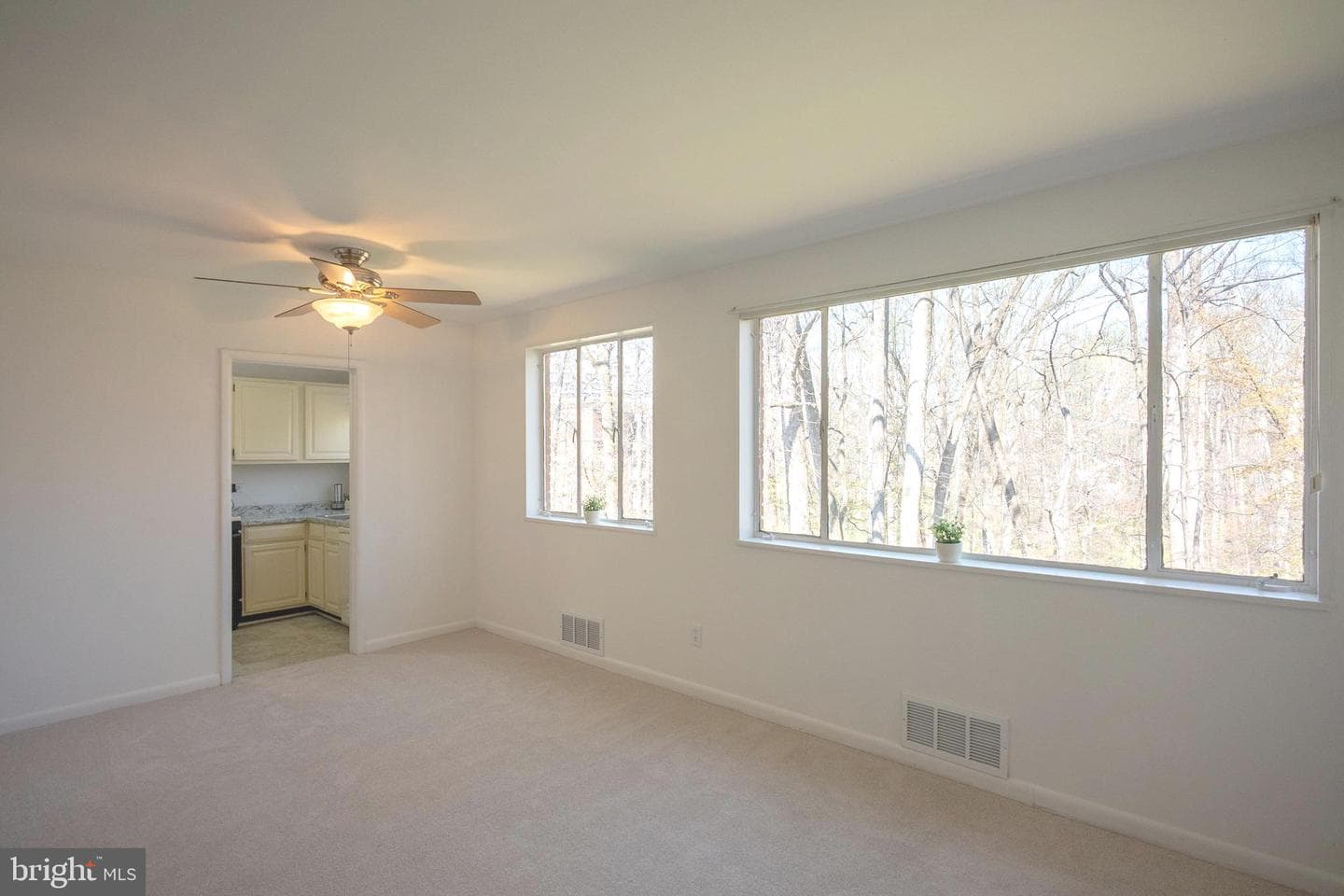 10500 Montrose Ave # 203 photo 13
