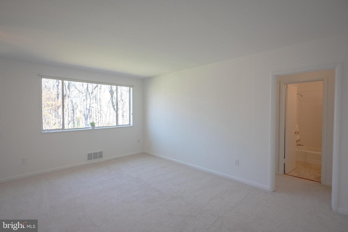 10500 Montrose Ave # 203 photo 15