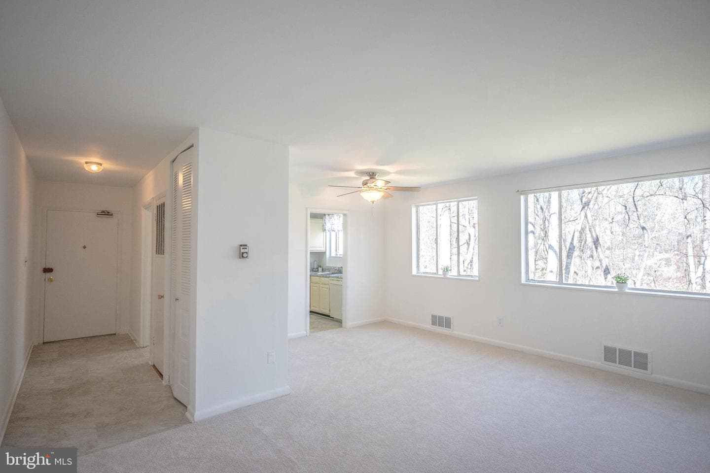 10500 Montrose Ave # 203 photo 16