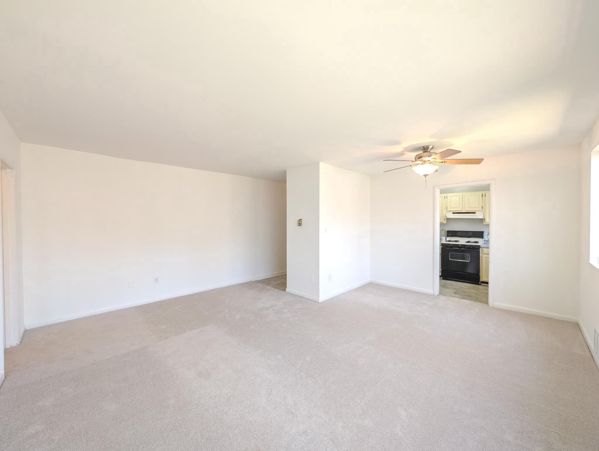 10500 Montrose Ave # 203 photo 7