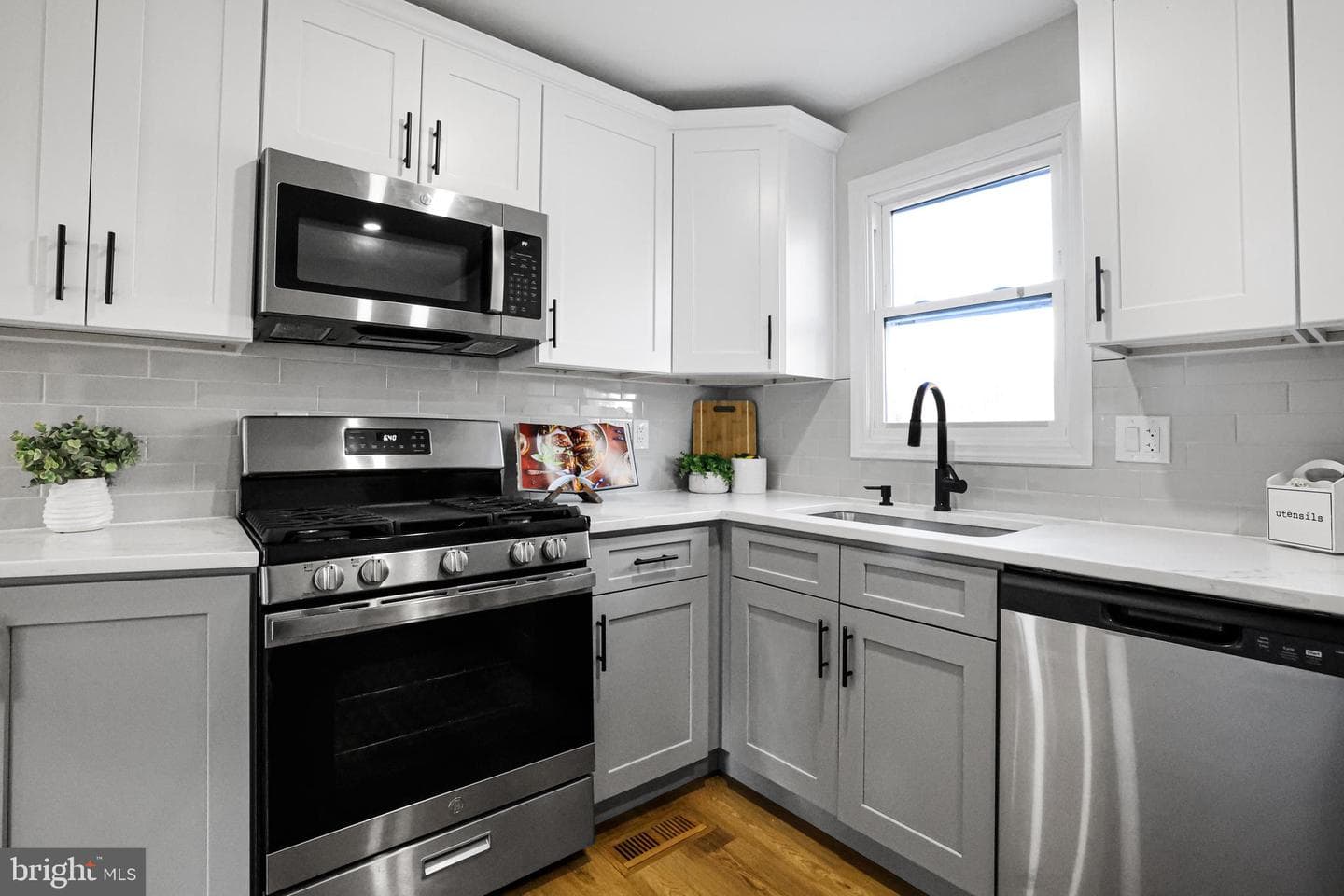 4305 Garrett Park Road photo 12
