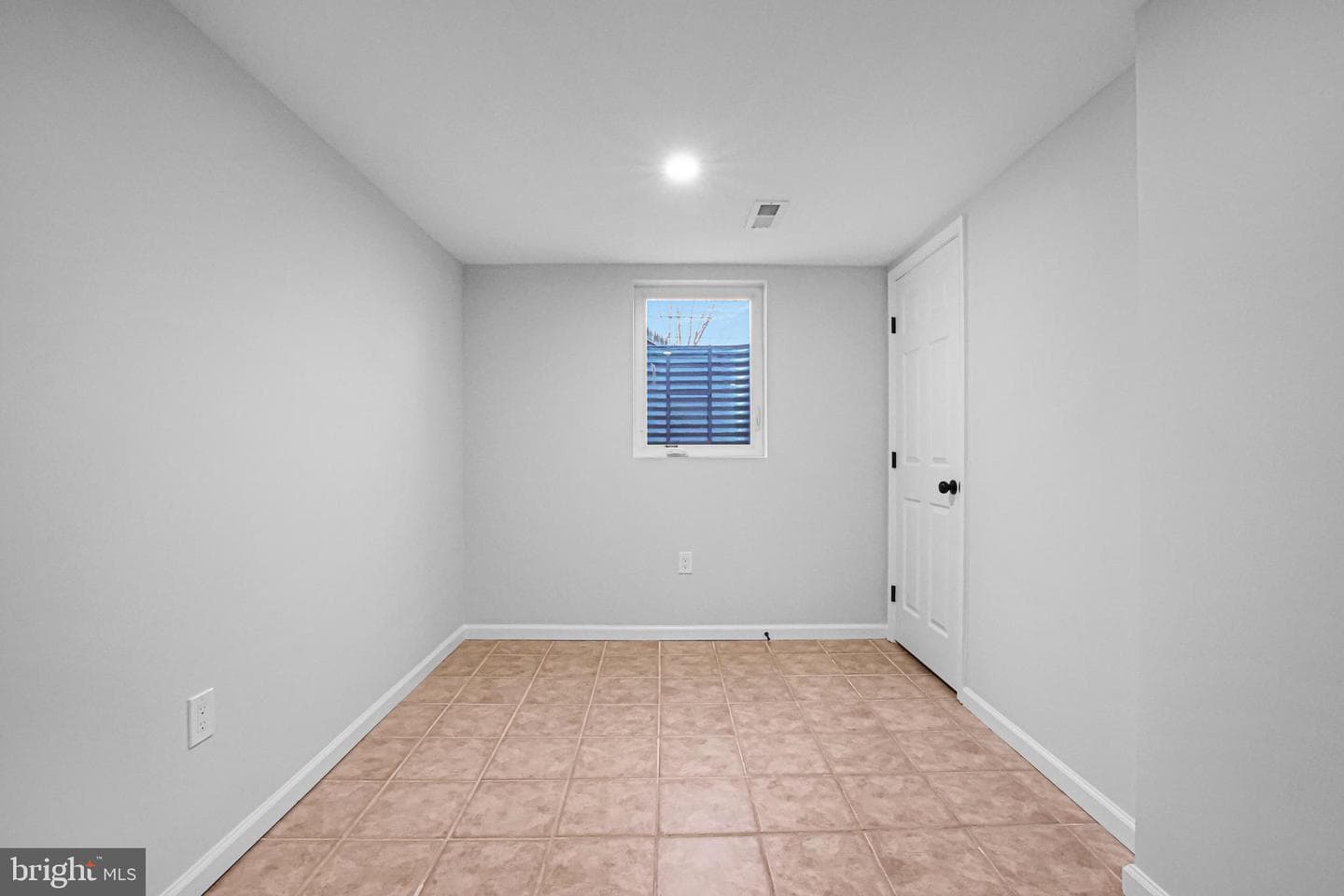 4305 Garrett Park Road photo 25