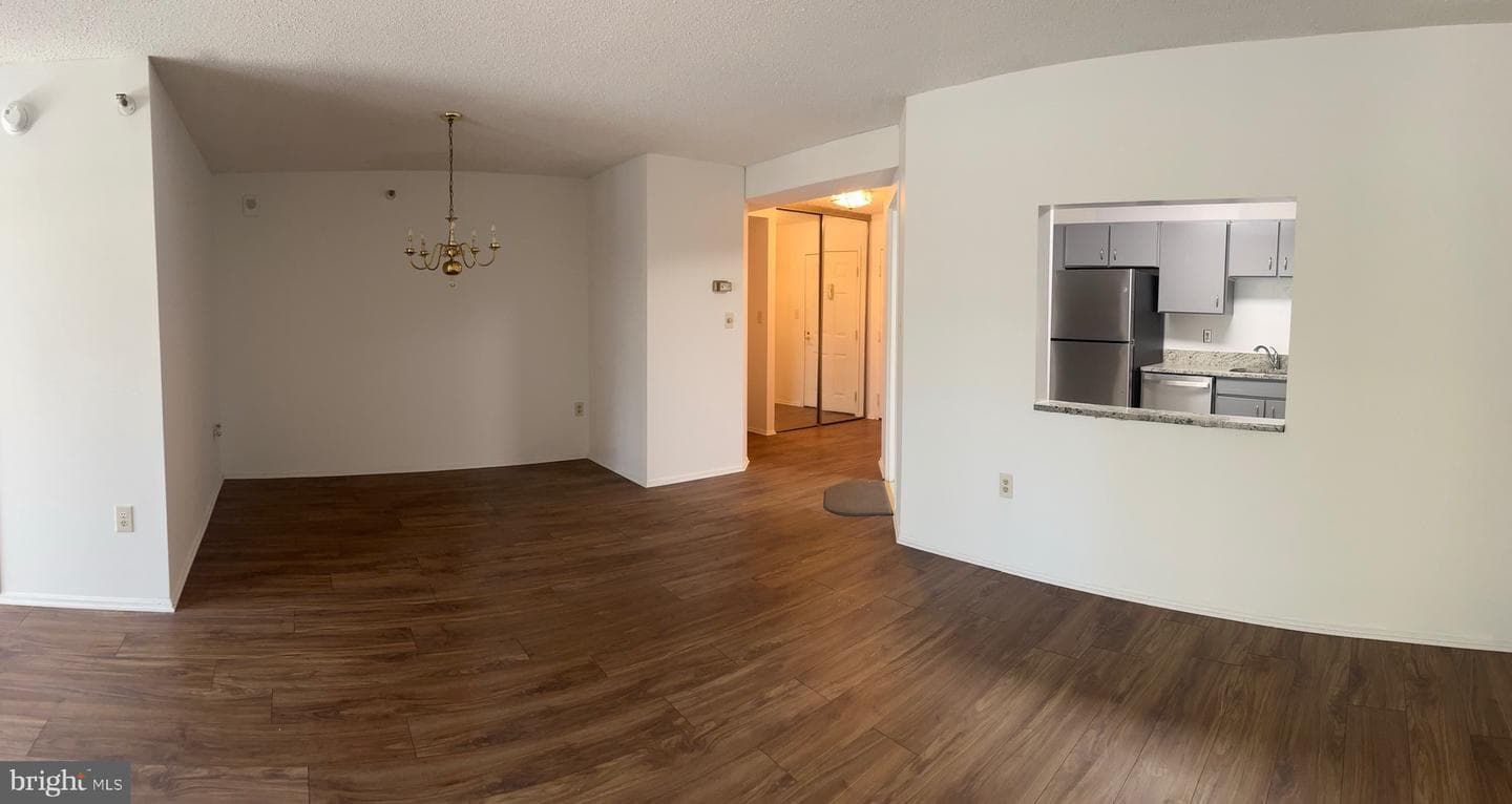 15101 Interlachen Drive #1-124 photo 8