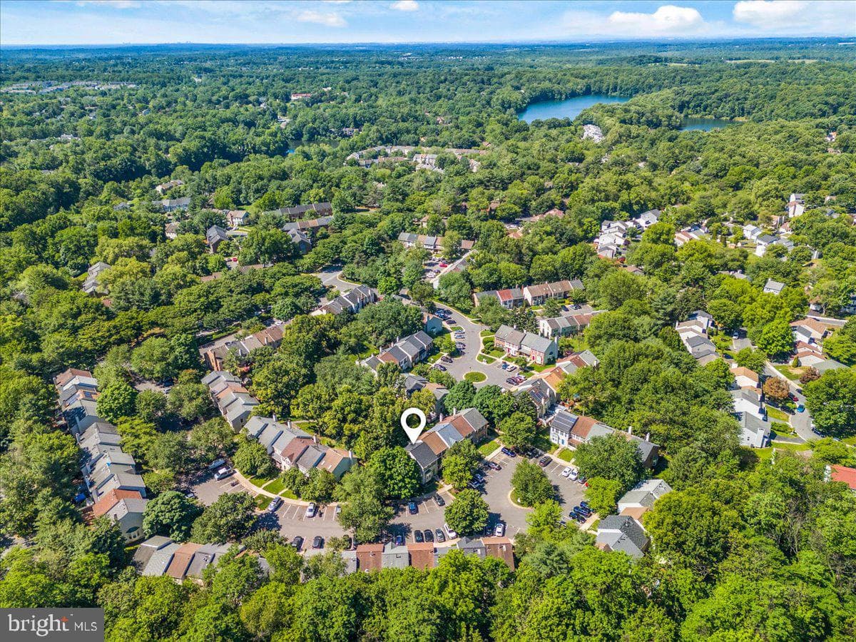 20540 Lowfield Drive photo 10