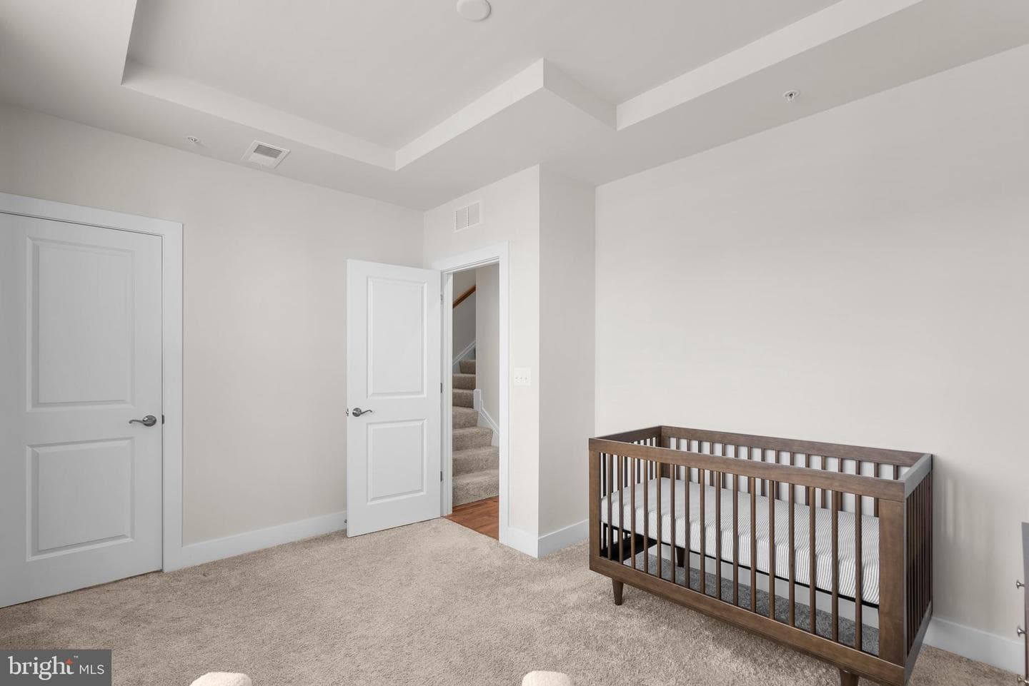 16160 Columbus Avenue photo 23