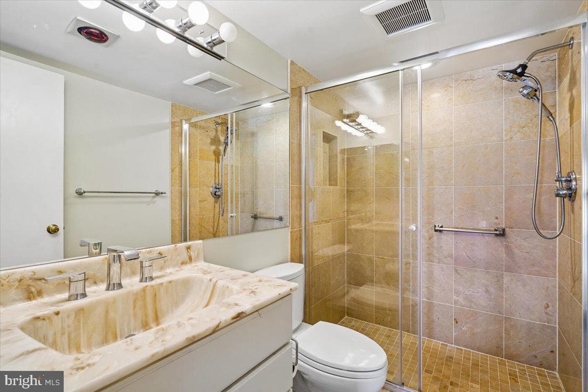 4620 N Park Avenue #1205 E photo 19