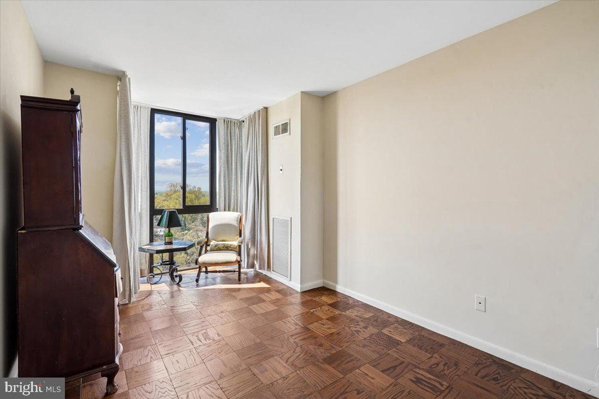 4620 N Park Avenue #1205 E photo 22
